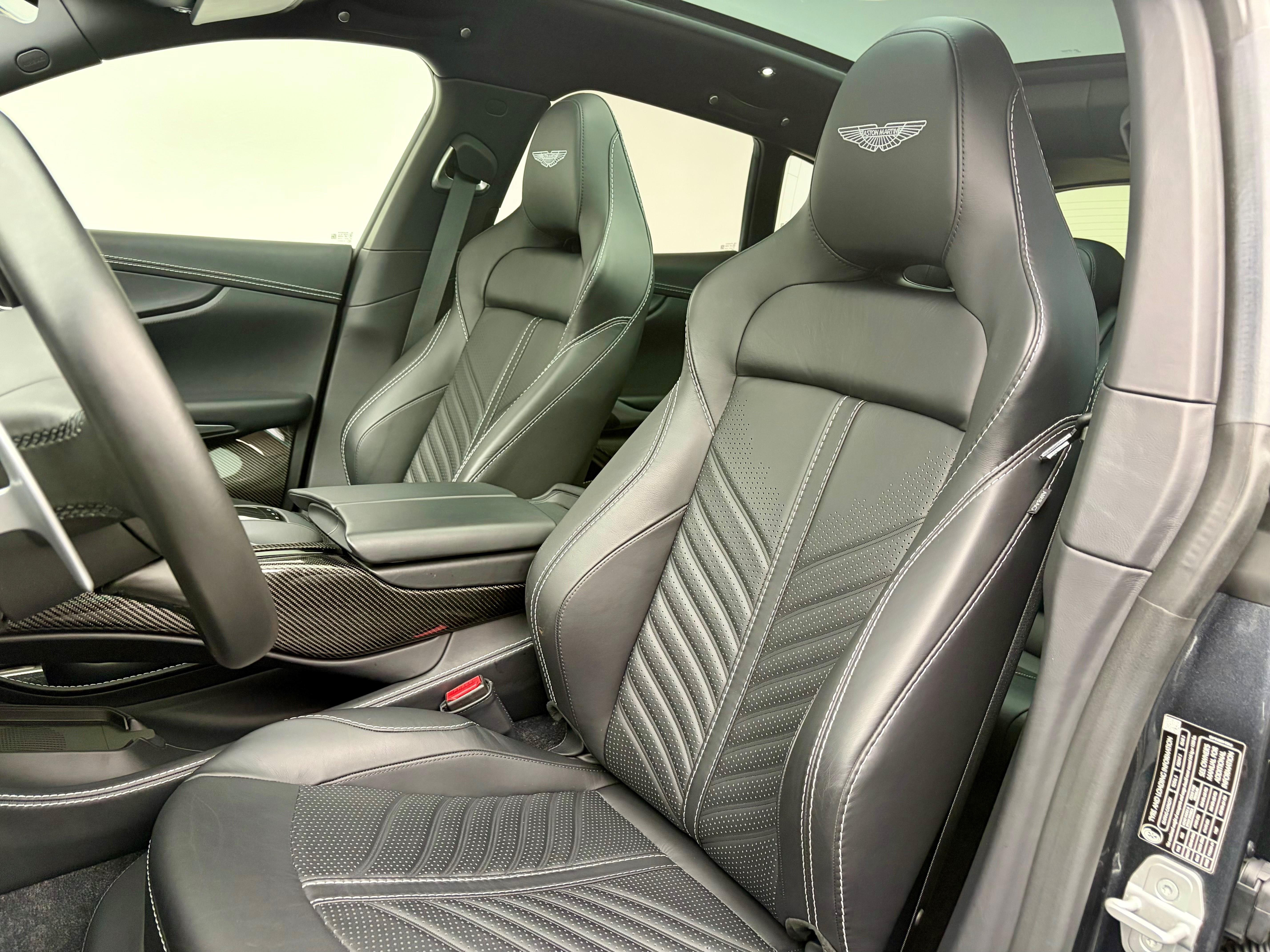 Aston Martin DBX 707 4.0 V8 Bi-Turbo_5