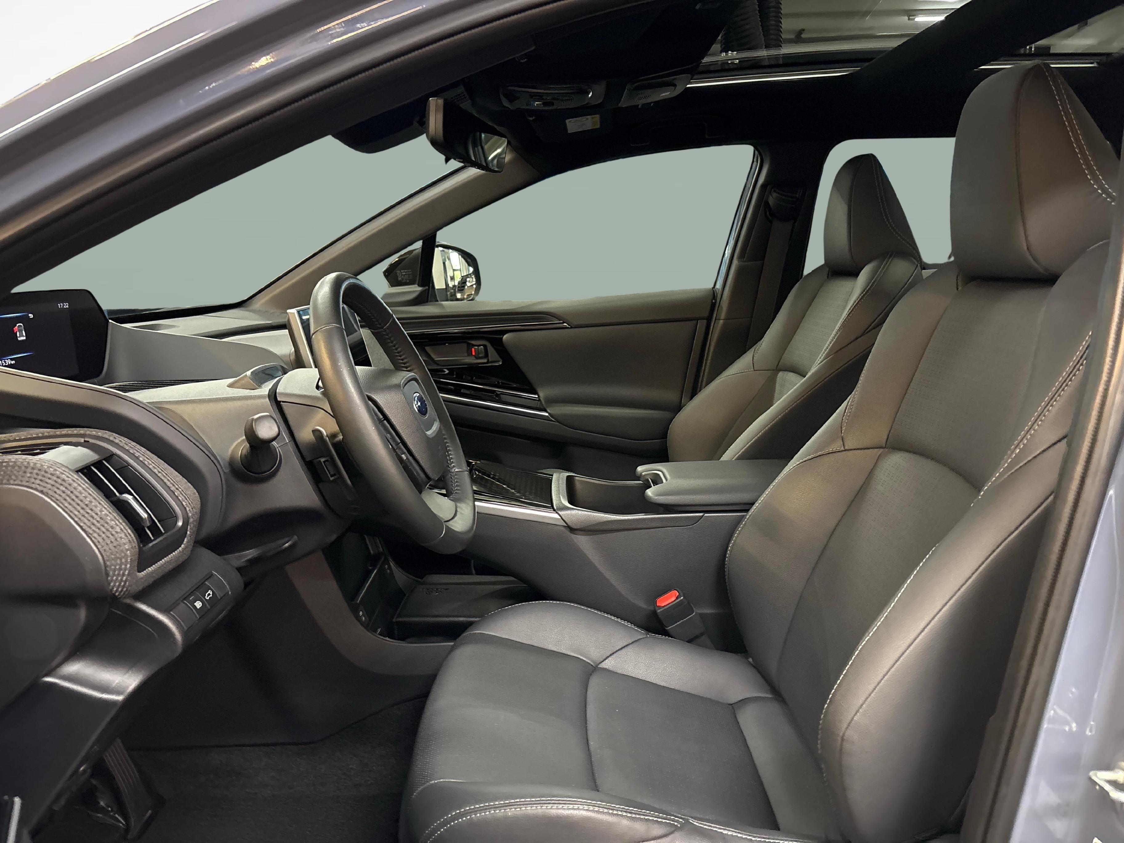 Subaru Solterra eV Luxury AWD_10
