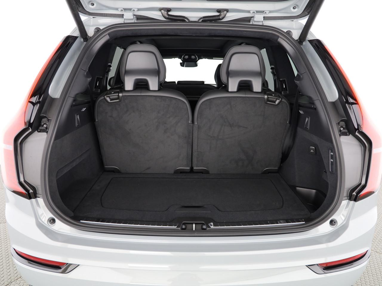 Volvo XC90 2.0 B5 MH Black Edition AWD_15