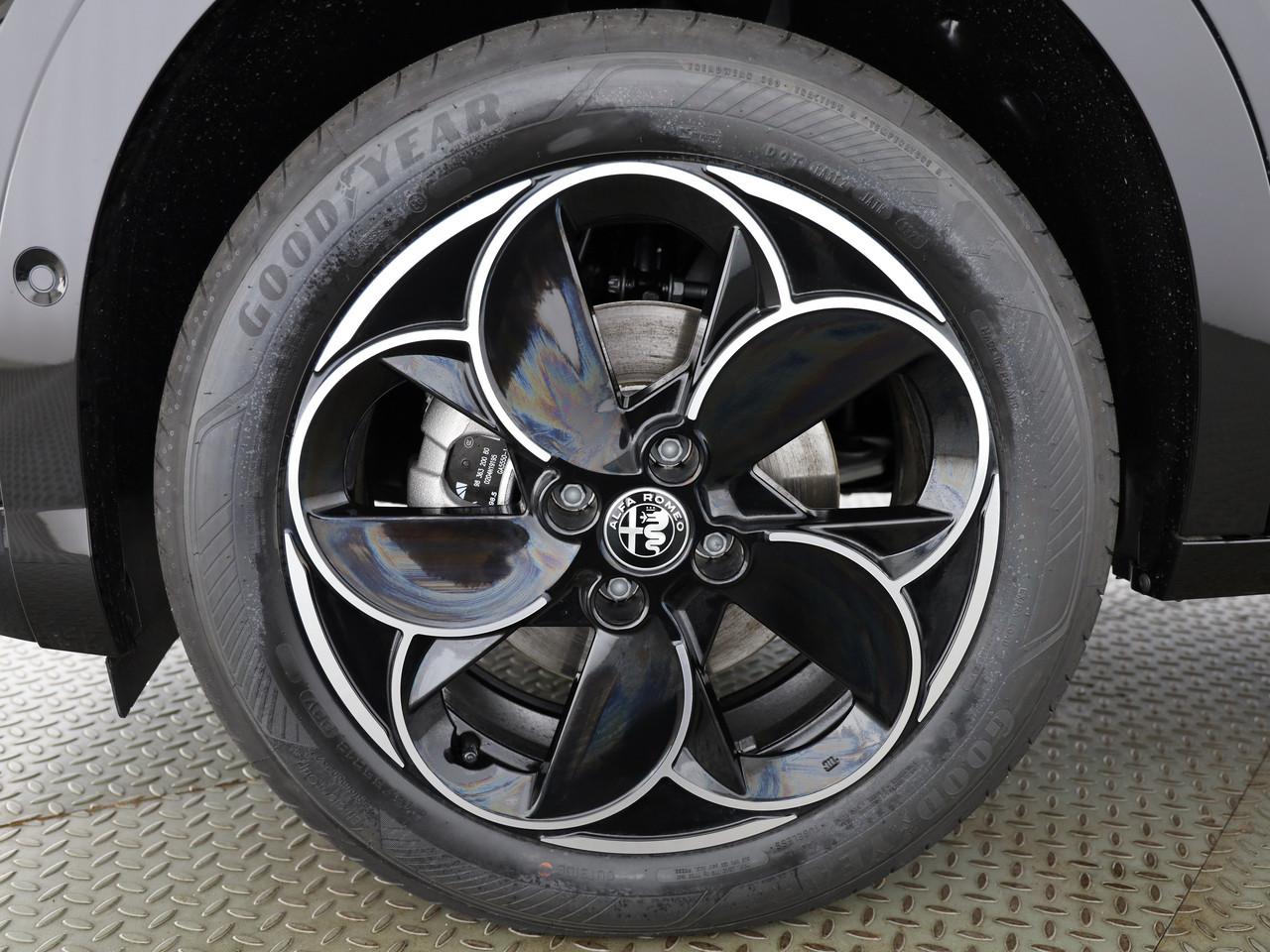 Alfa Romeo Junior 1.2 Ibrida Q4_21