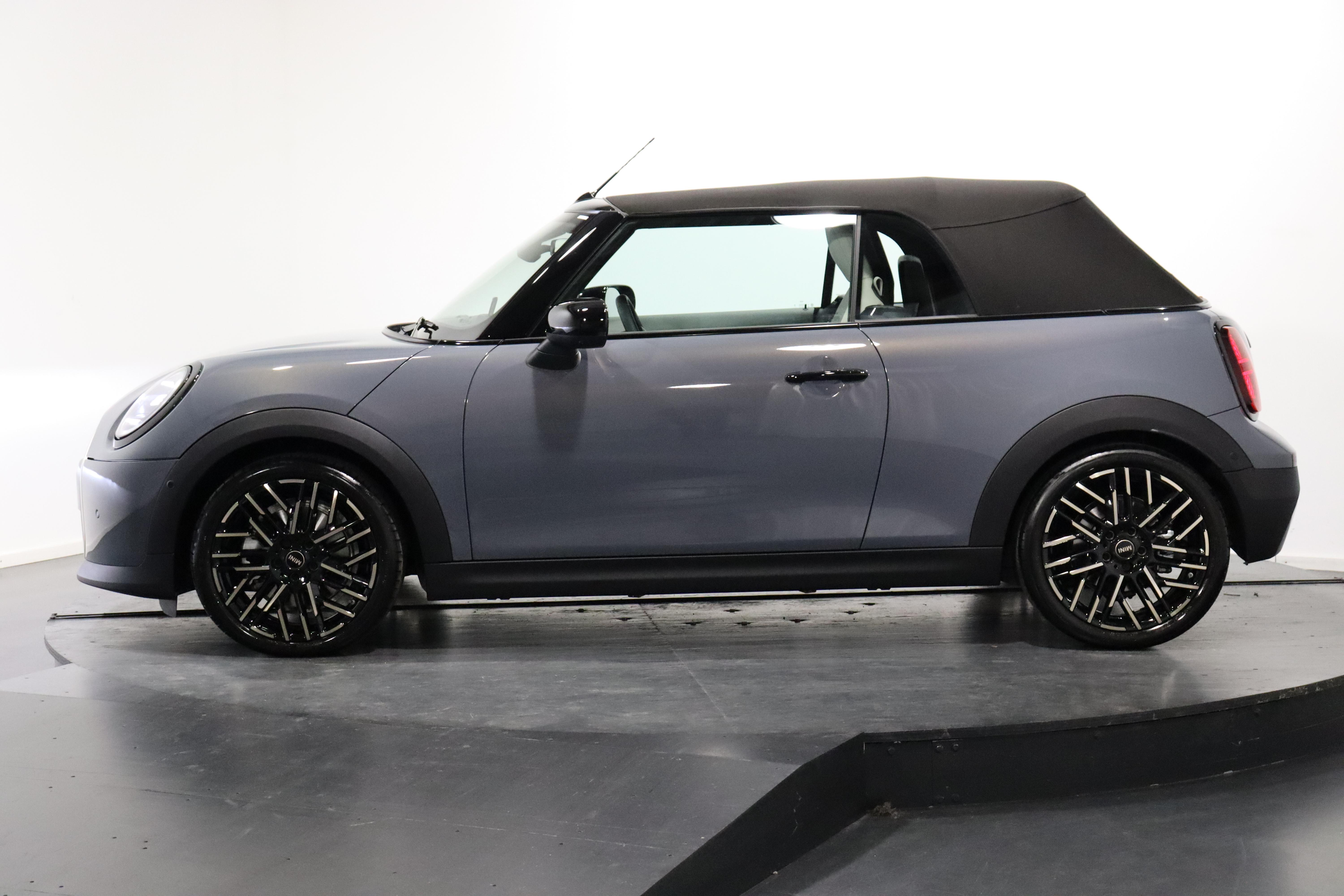 MINI Cabrio F67 2.0i Cooper S_2