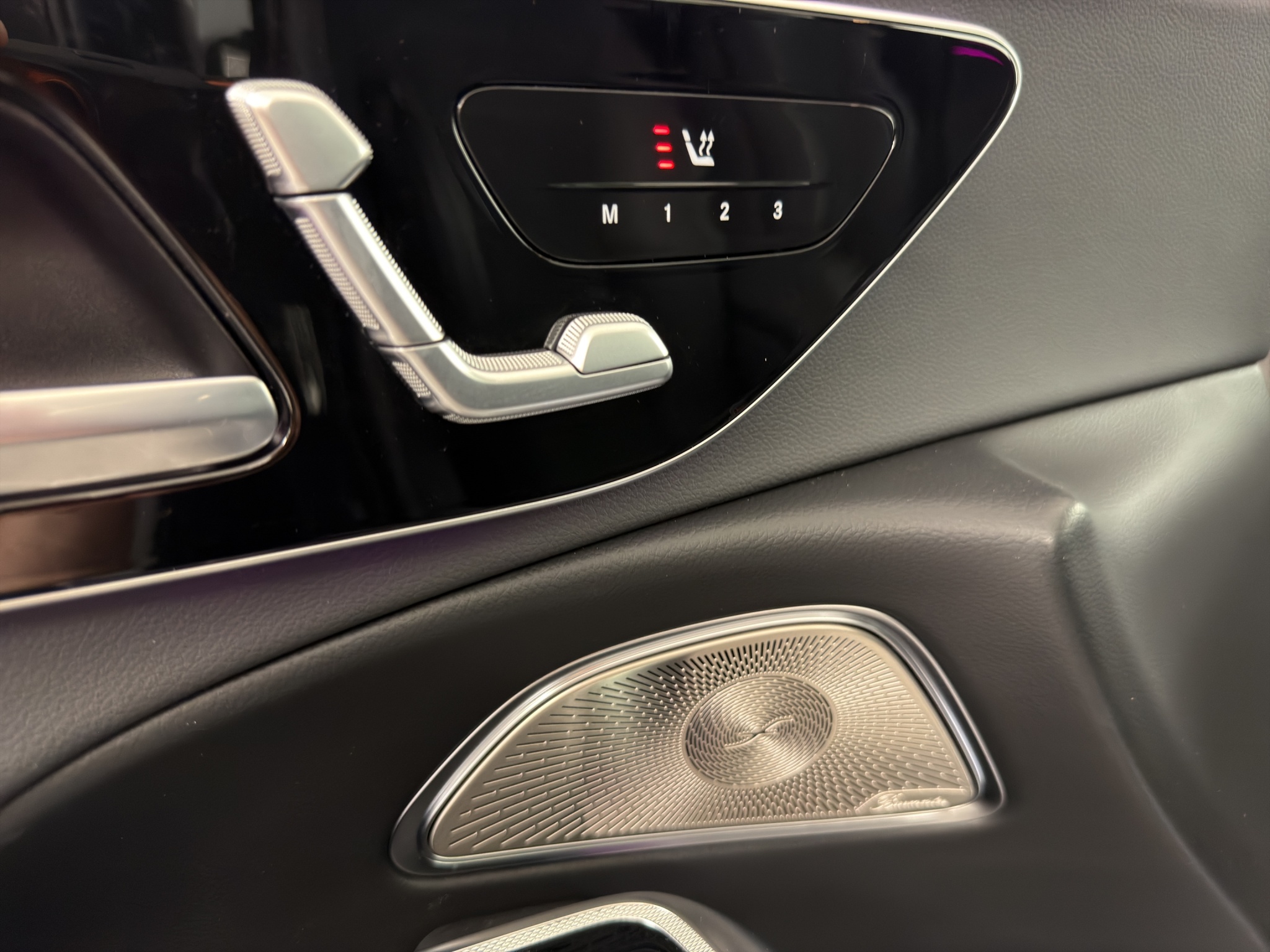MERCEDES-BENZ E 220 d AMG Line 4matic_14