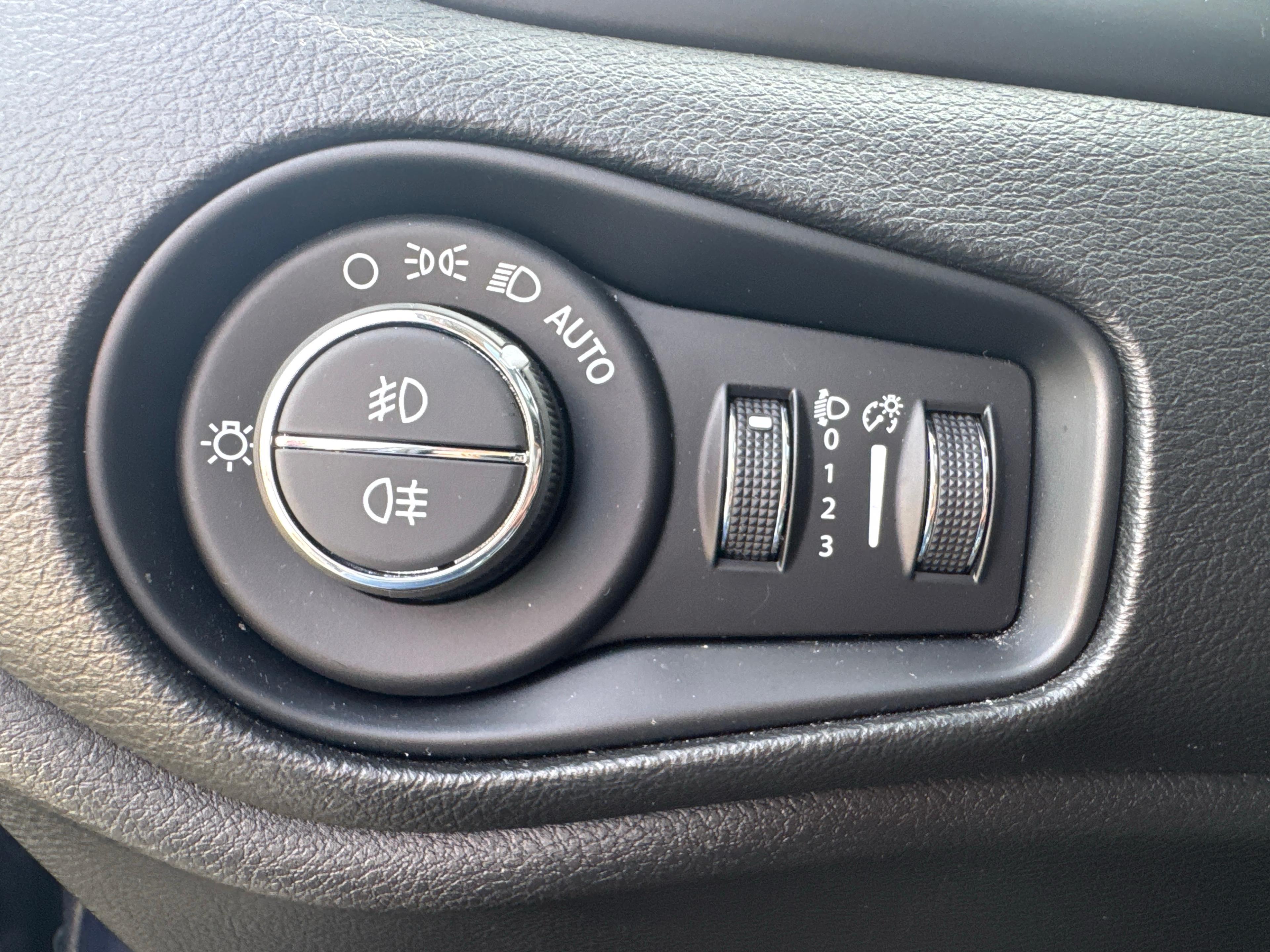 JEEP Renegade 1.5 Turbo S / Jetzt mit attraktivem 1.99% Leasing_18