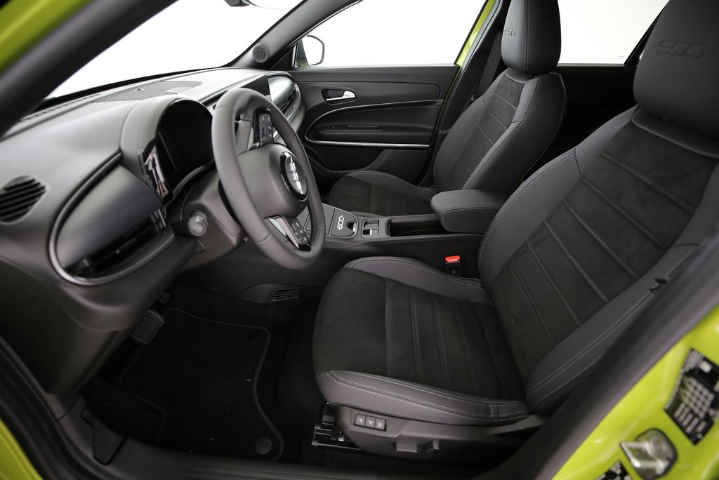 Fiat 600 1.2 Hybrid 145 Sport_4