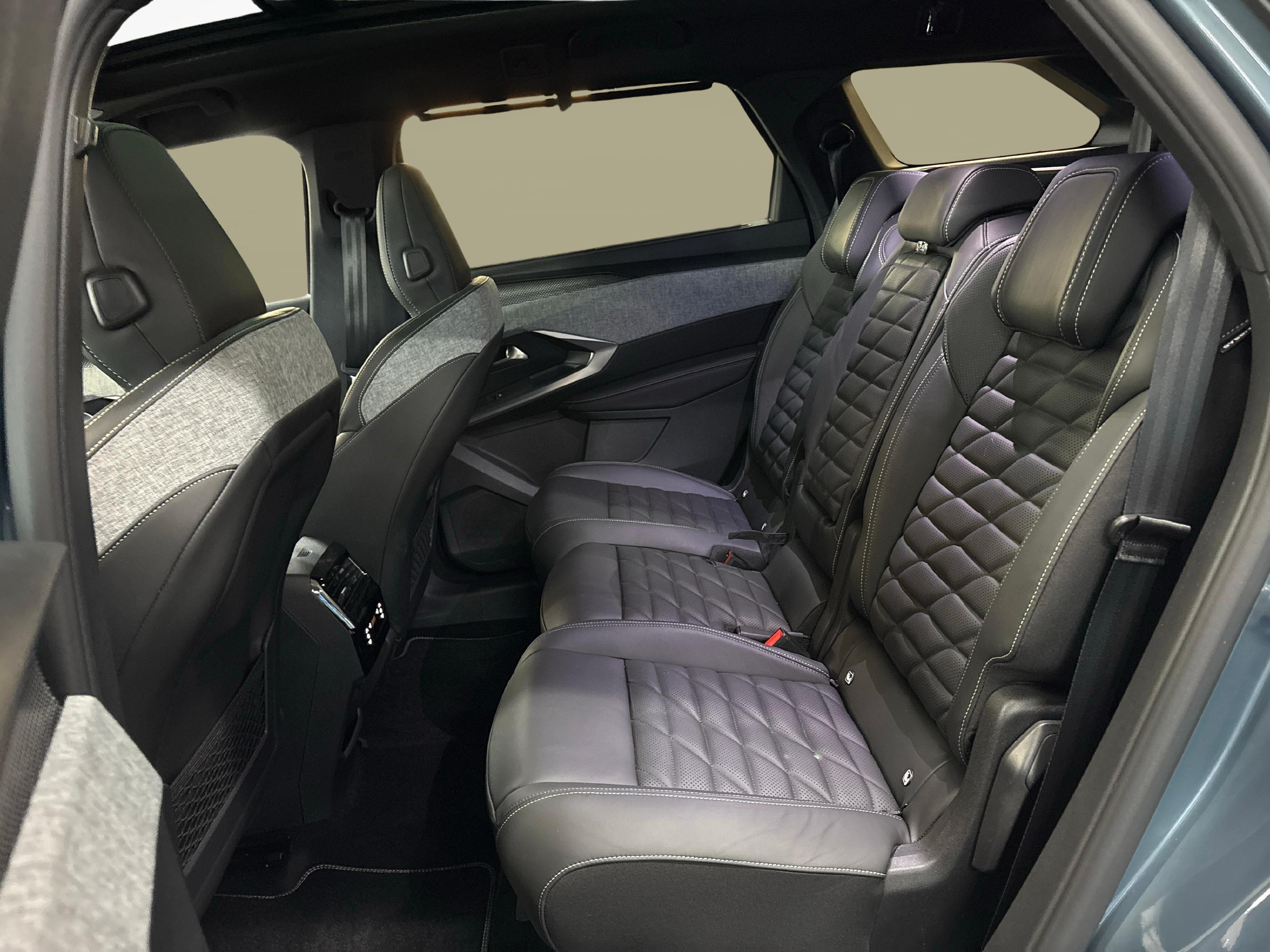 Peugeot 5008 1.2 Hybrid GT_12