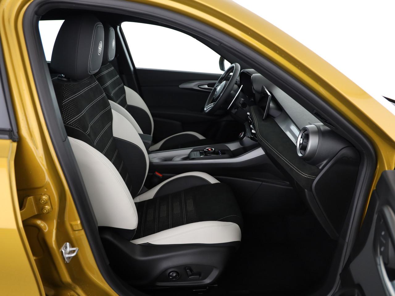 Alfa Romeo Tonale 1.3 Plug-in Hybrid Sport Speciale Launch Q4_16