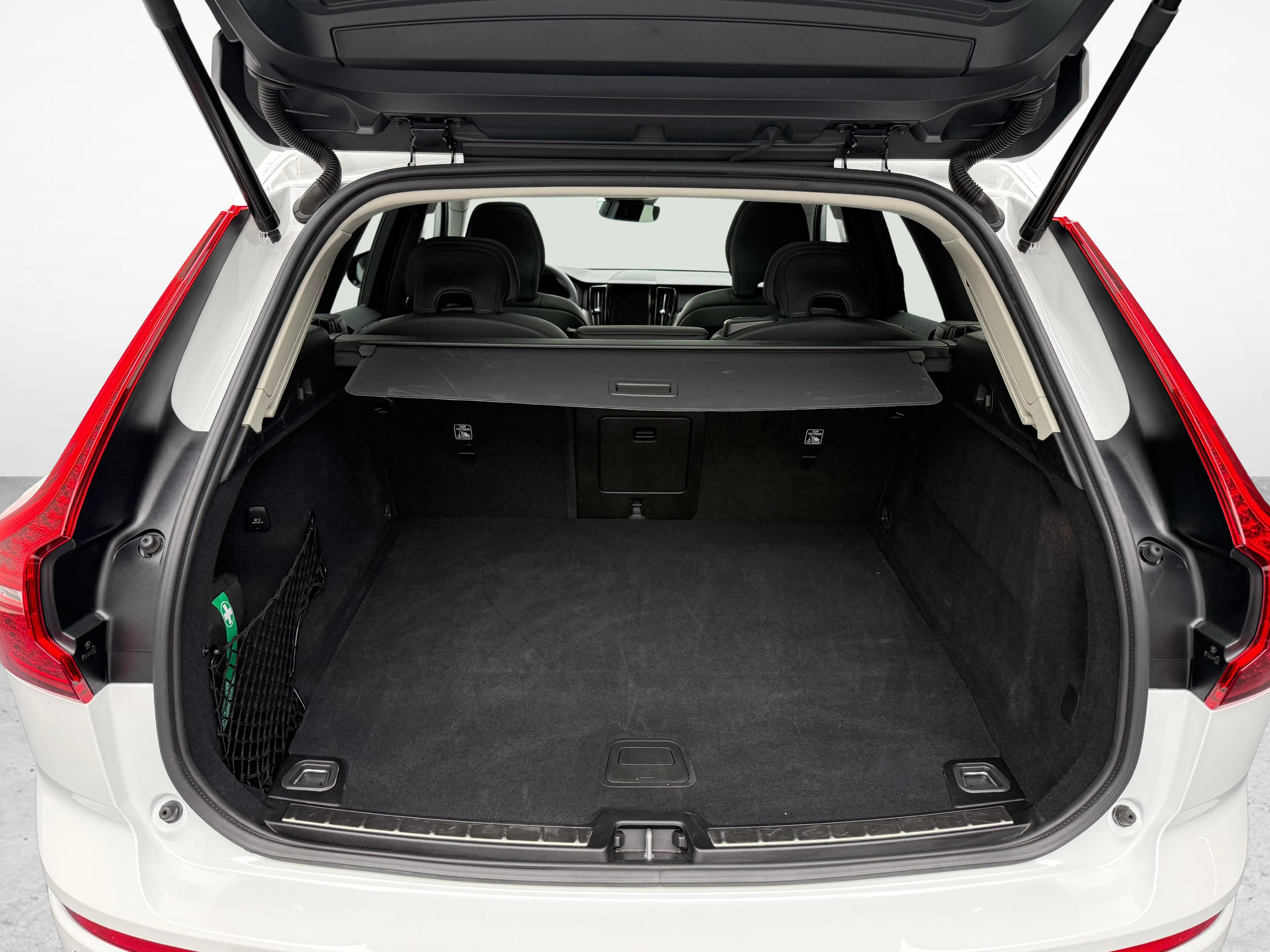 Volvo XC60 2.0 T6 TE Plus Dark eAWD_12