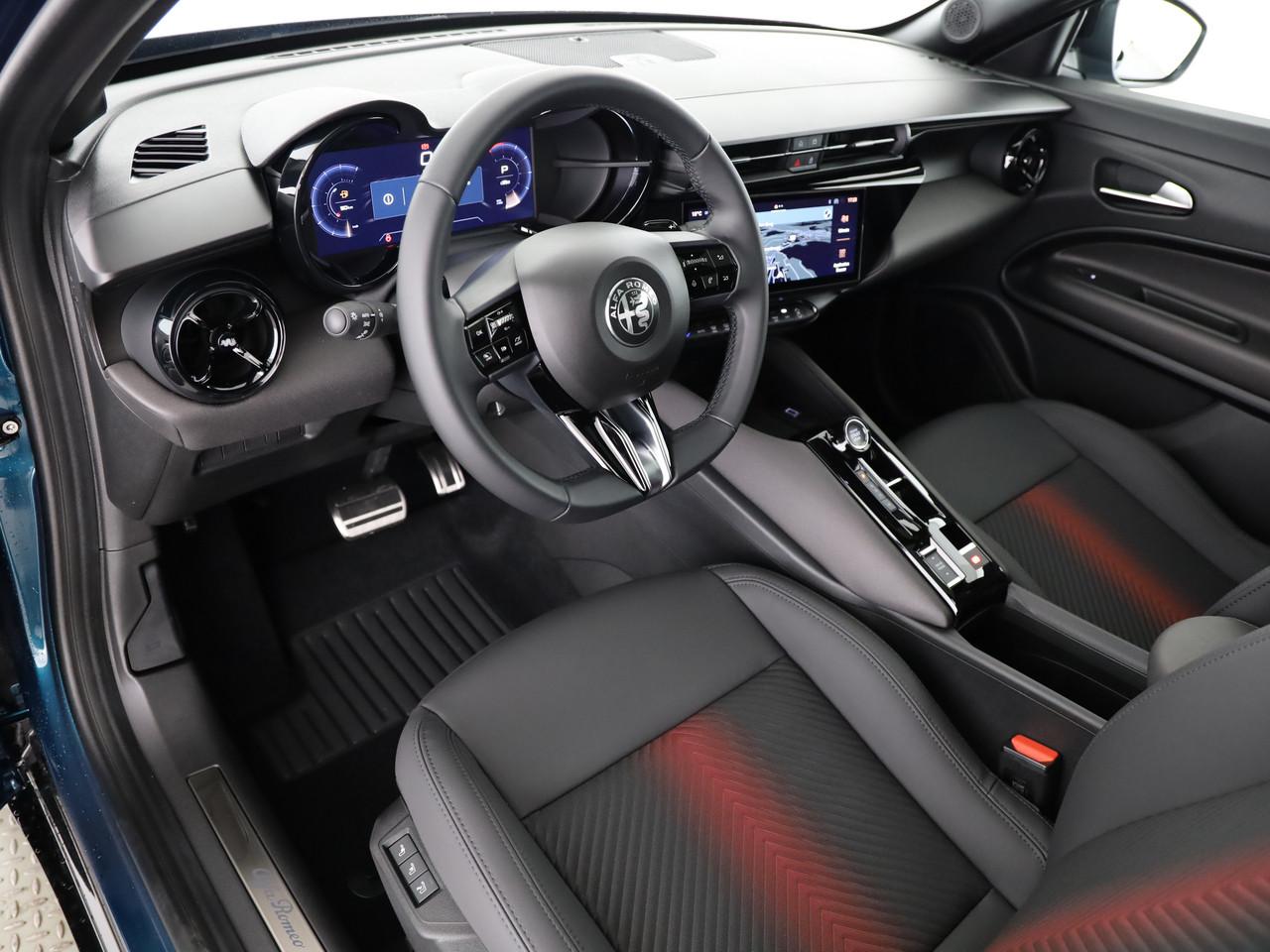 Alfa Romeo Junior 1.2 Ibrida Q4_11