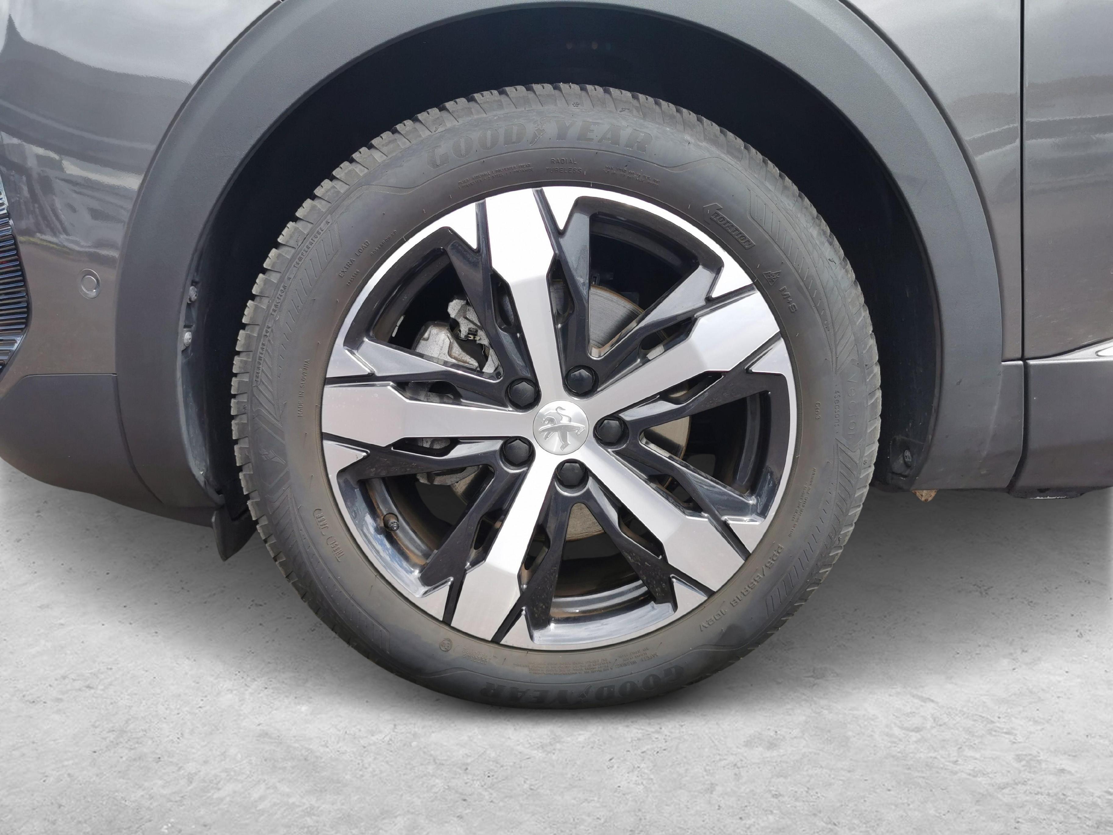 Peugeot 5008 1.2 Hybrid GT_12