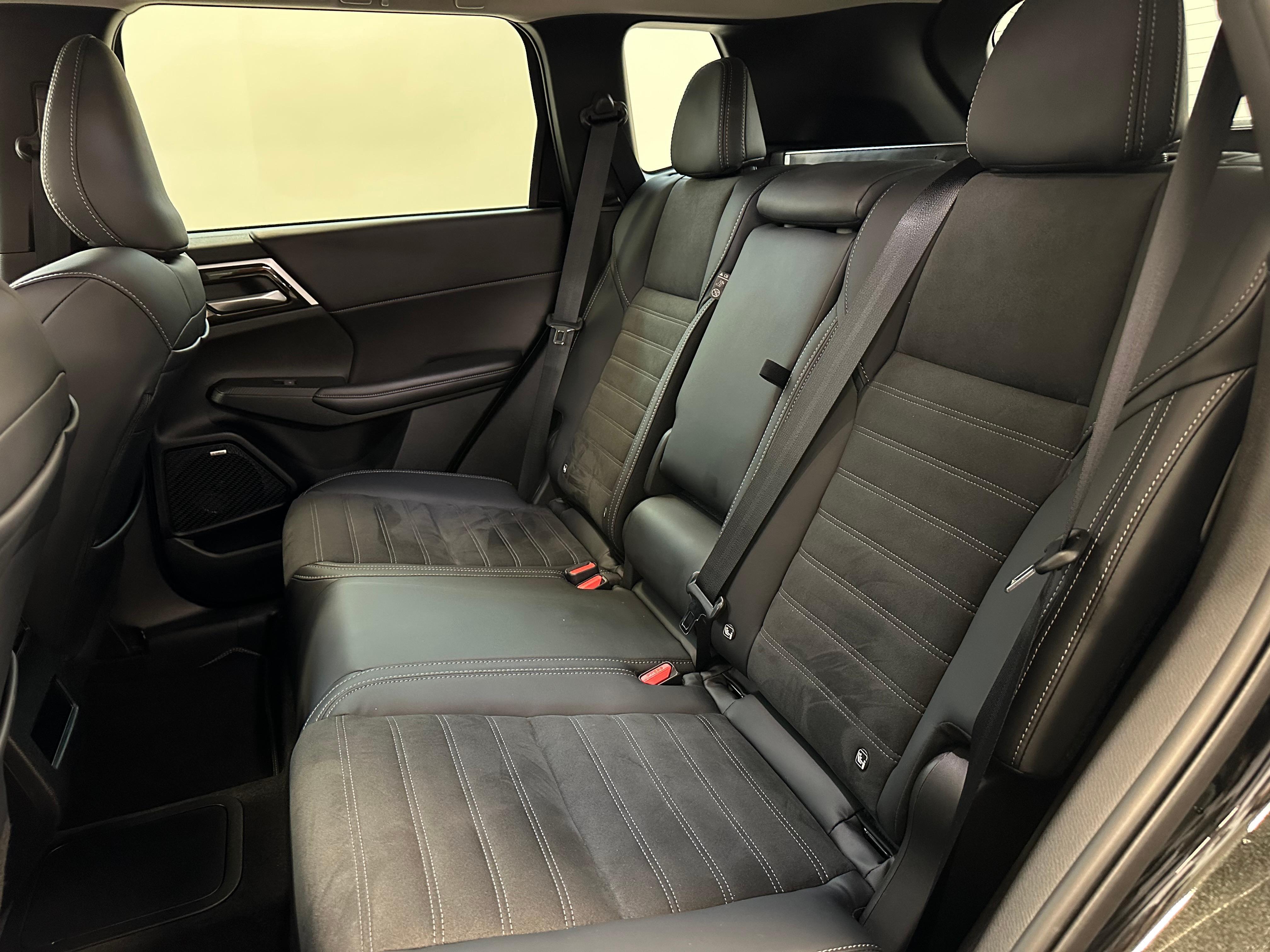 Mitsubishi Outlander 2.4 PHEV Intense 4x4_9