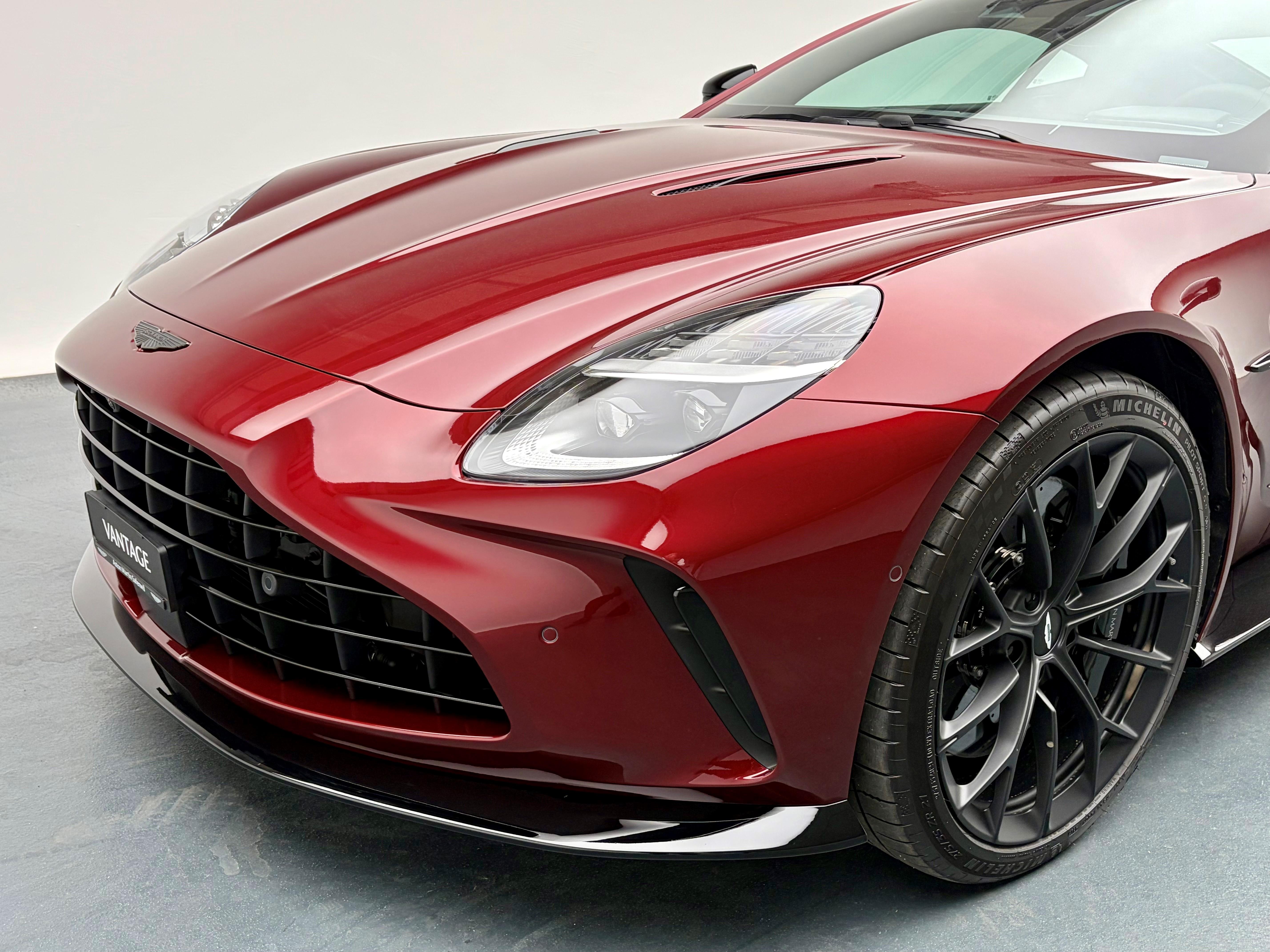 Aston Martin V8 Vantage Coupé 4.0 S V8 Bi-Turbo_17