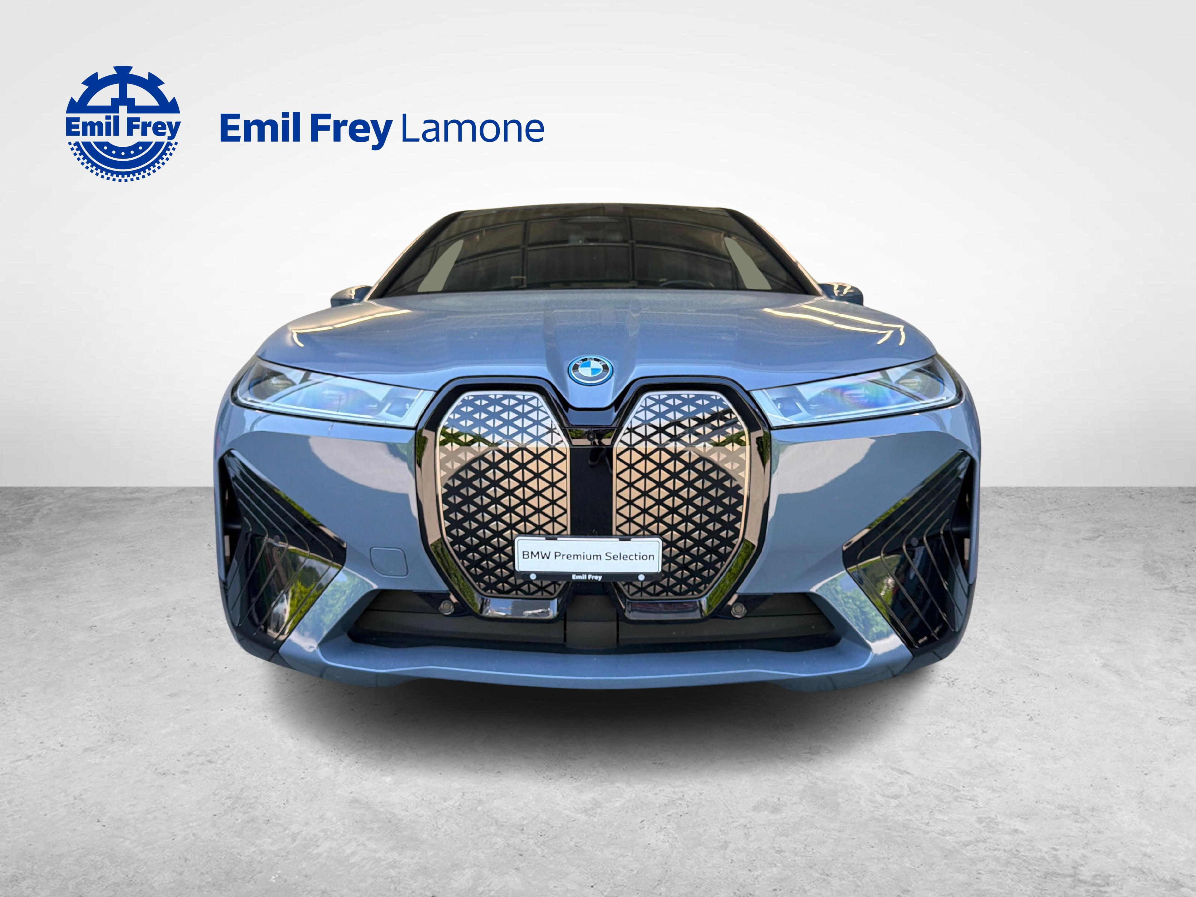 BMW iX M60_10