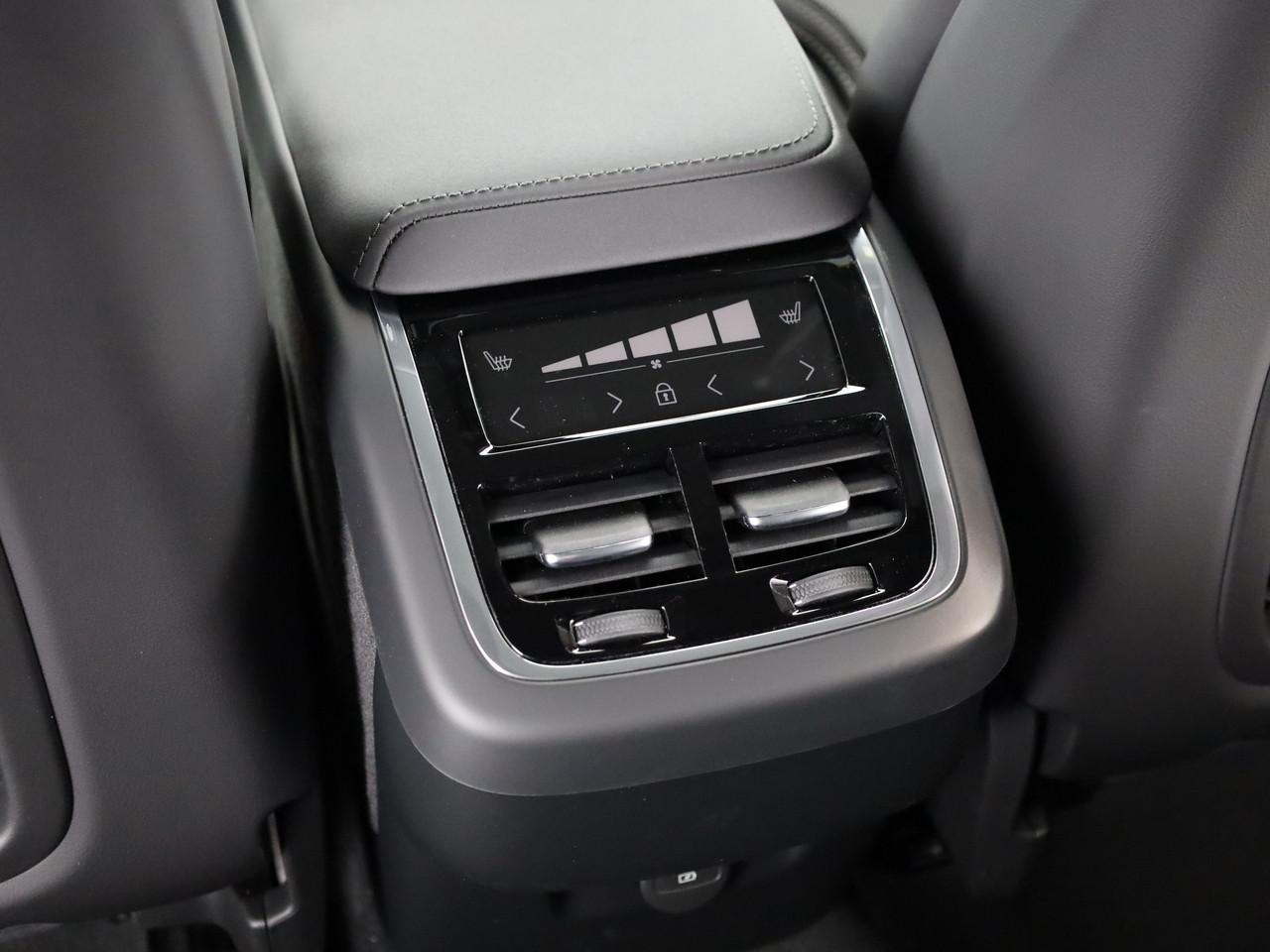 Volvo XC60 2.0 B5 MH Black Edition AWD_20