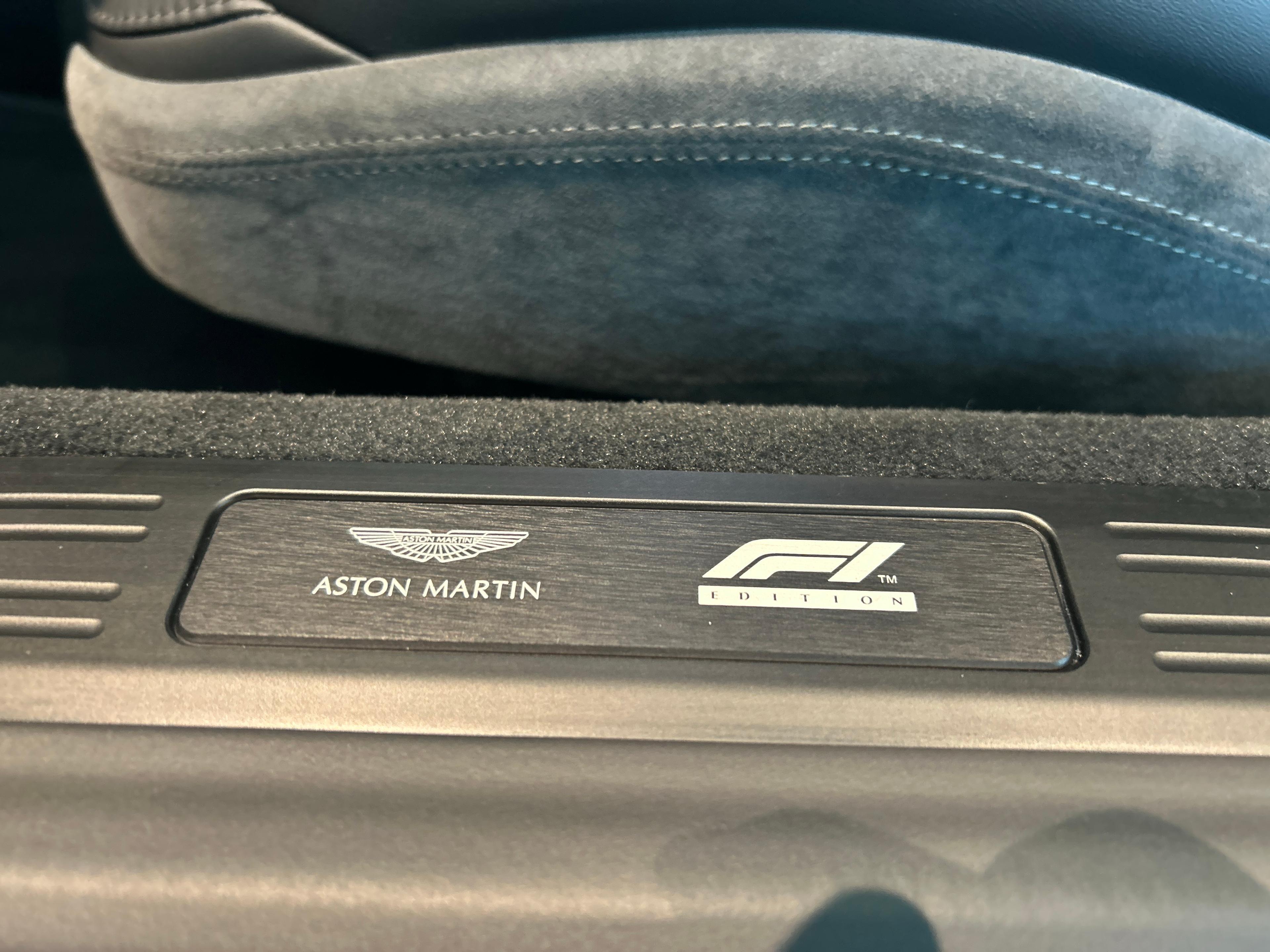 Aston Martin V8 Vantage Coupé 4.0 V8 Bi-Turbo F1_23