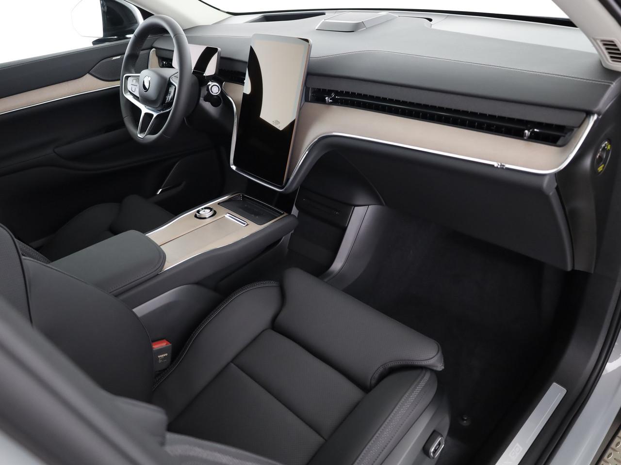 Volvo EX90 Twin Plus AWD_10