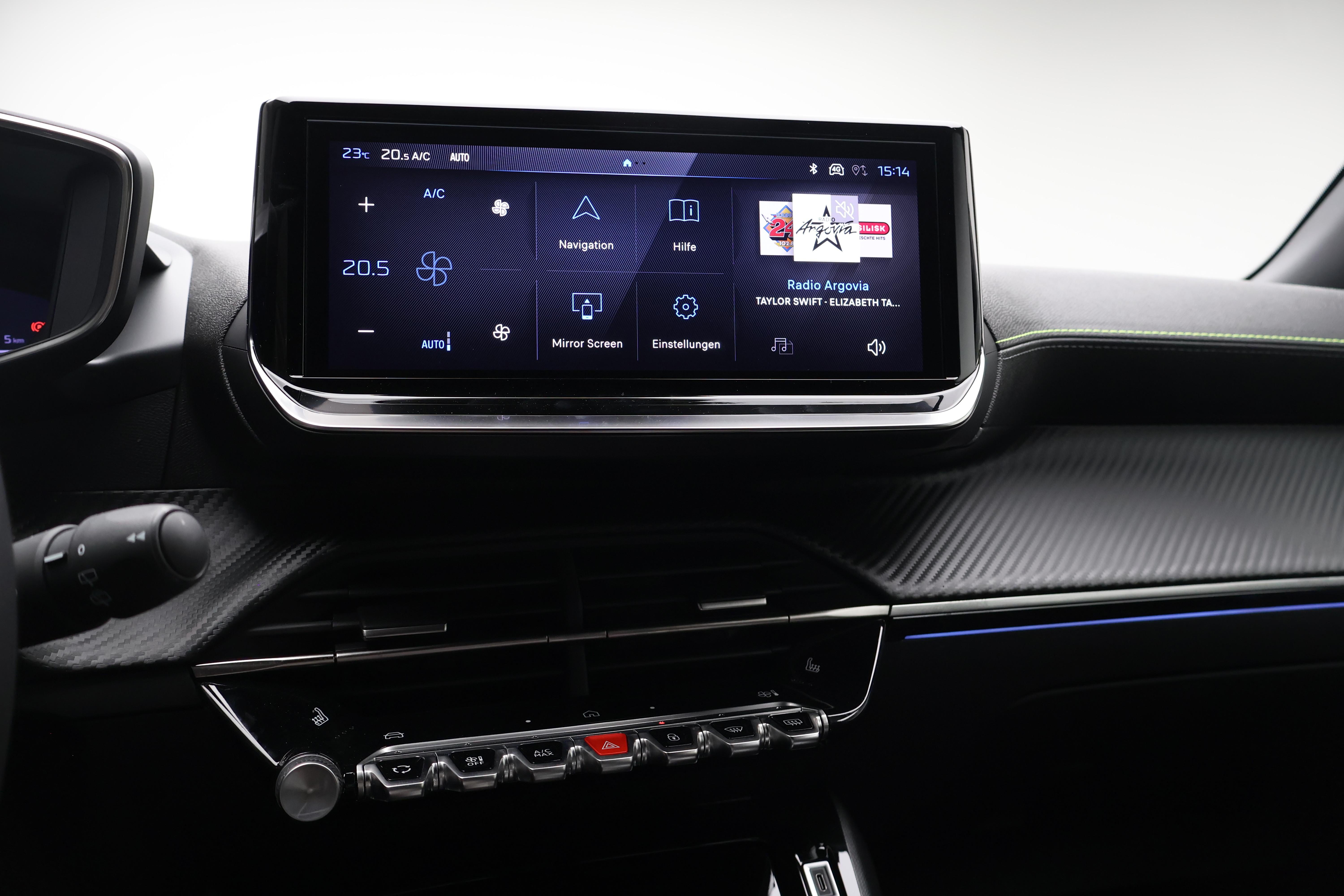 Peugeot 2008 1.2 Hybrid 145 GT_9