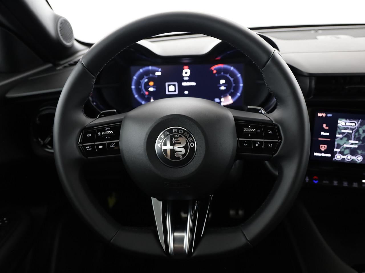 Alfa Romeo Junior 1.2 Ibrida Q4_13