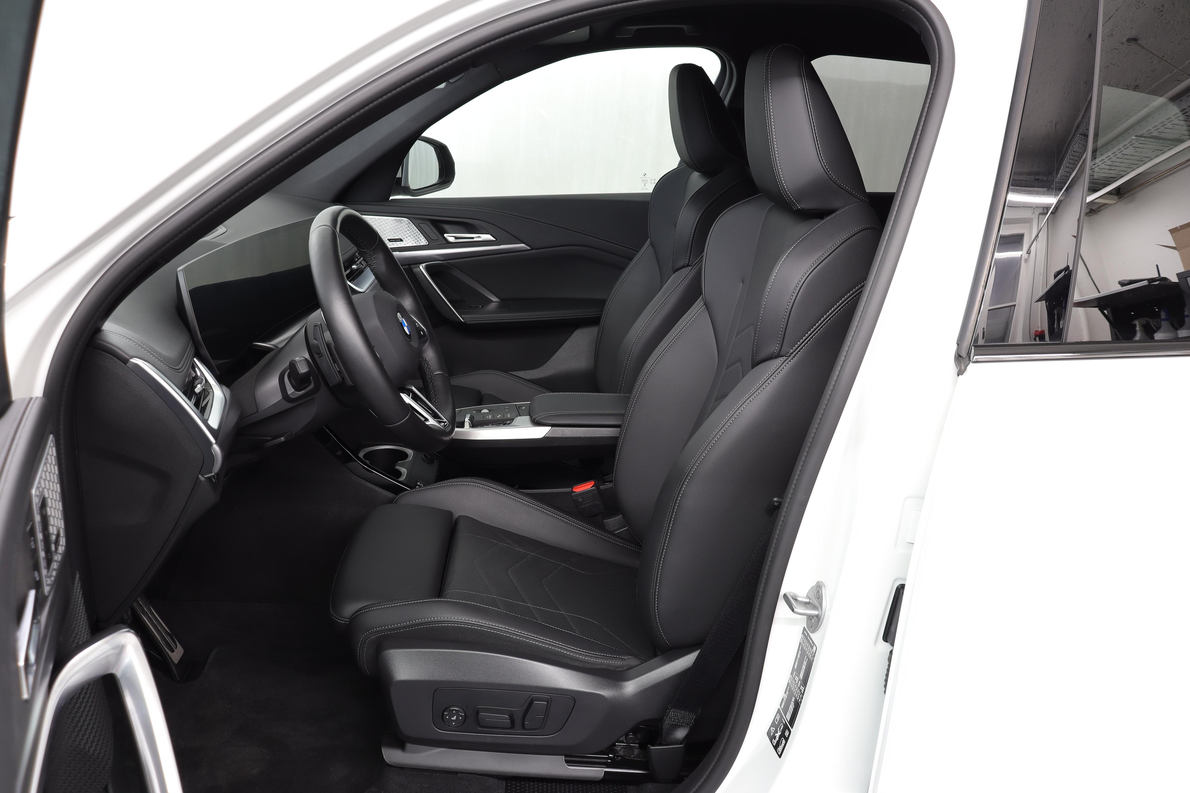 BMW X1 23i xDrive paddles_2