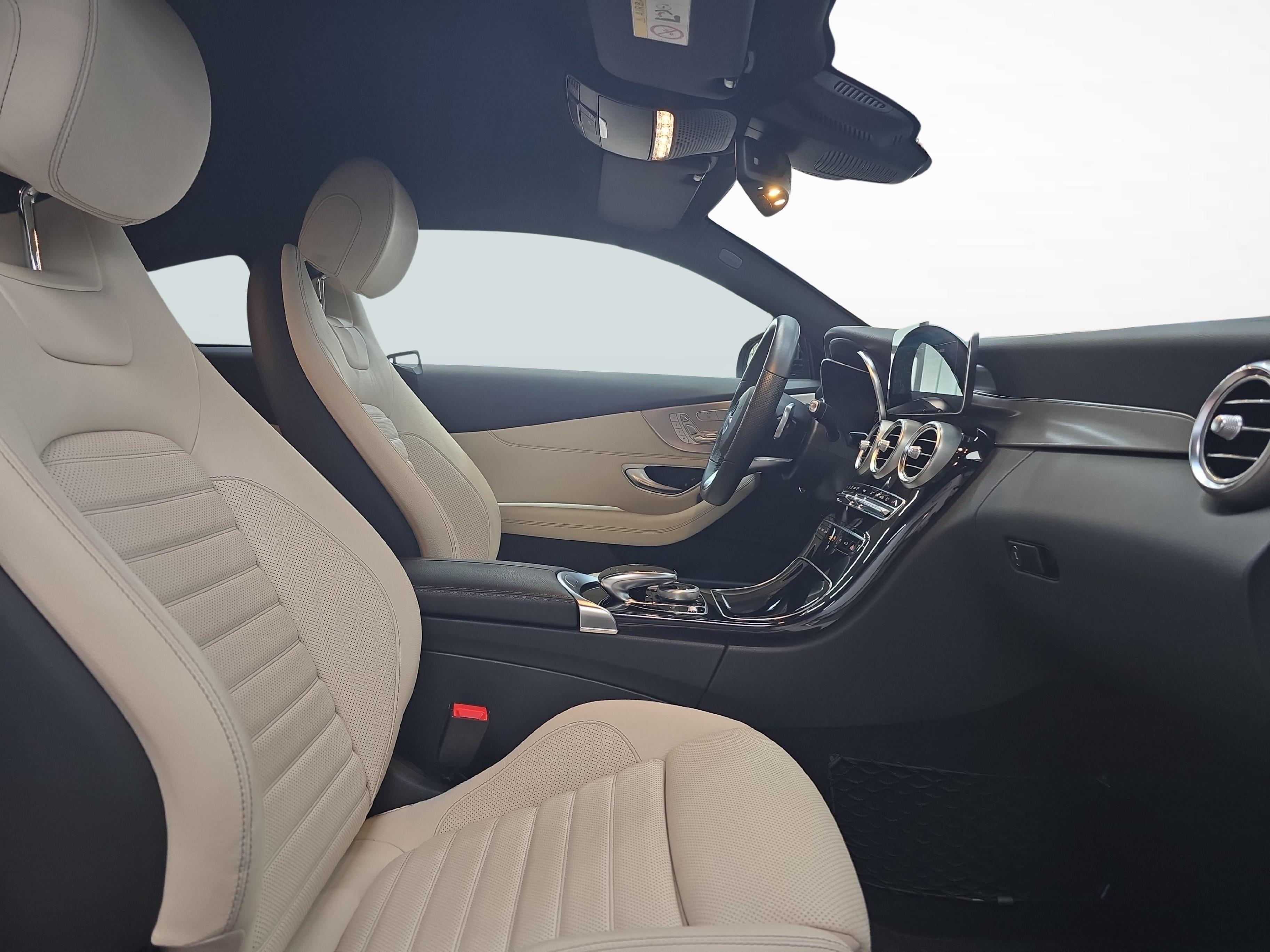MERCEDES-BENZ C 400 4MATIC Coupé AMG Line_7