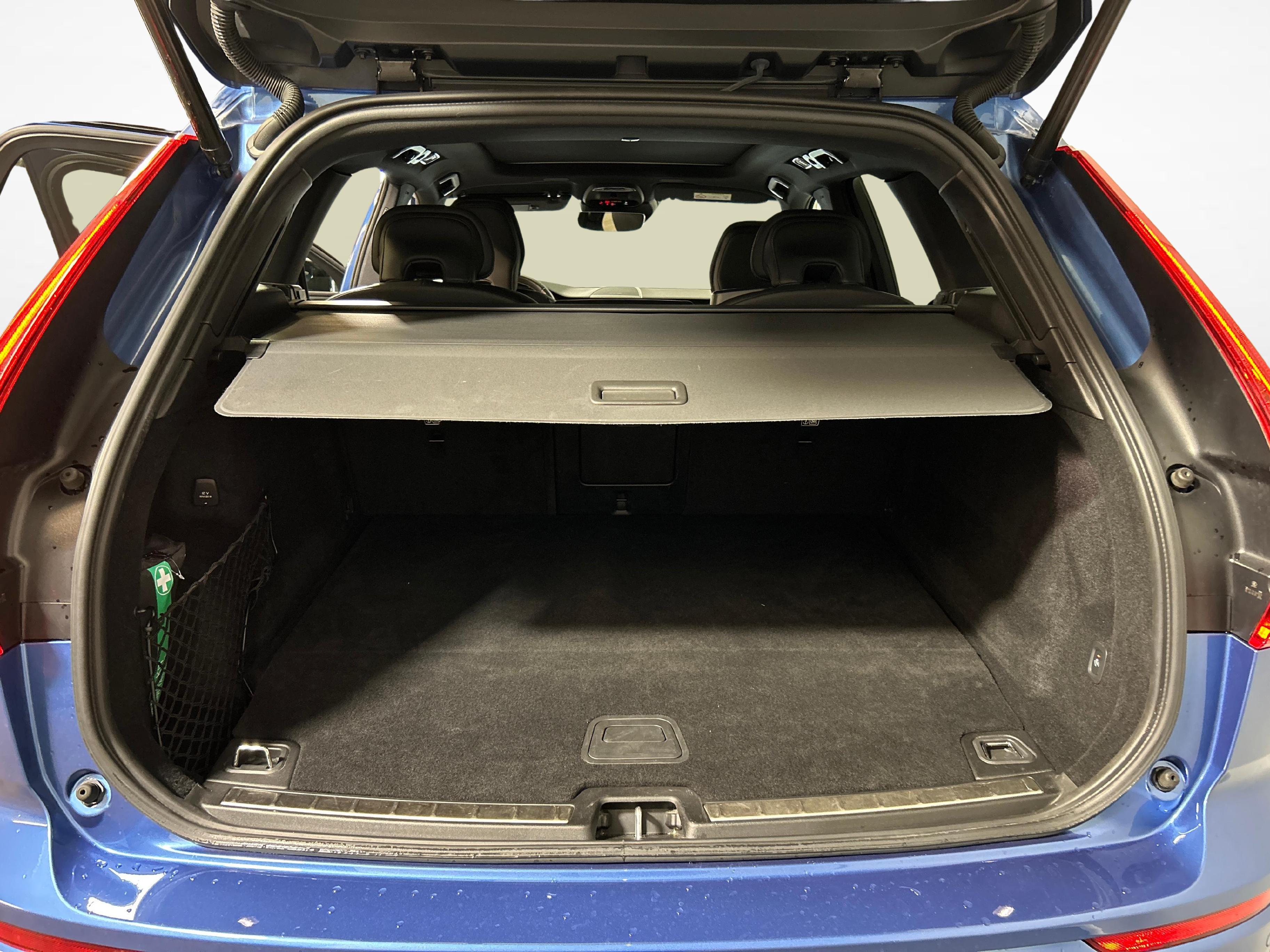 Volvo XC60 2.0 T8 TE R-Design eAWD_14