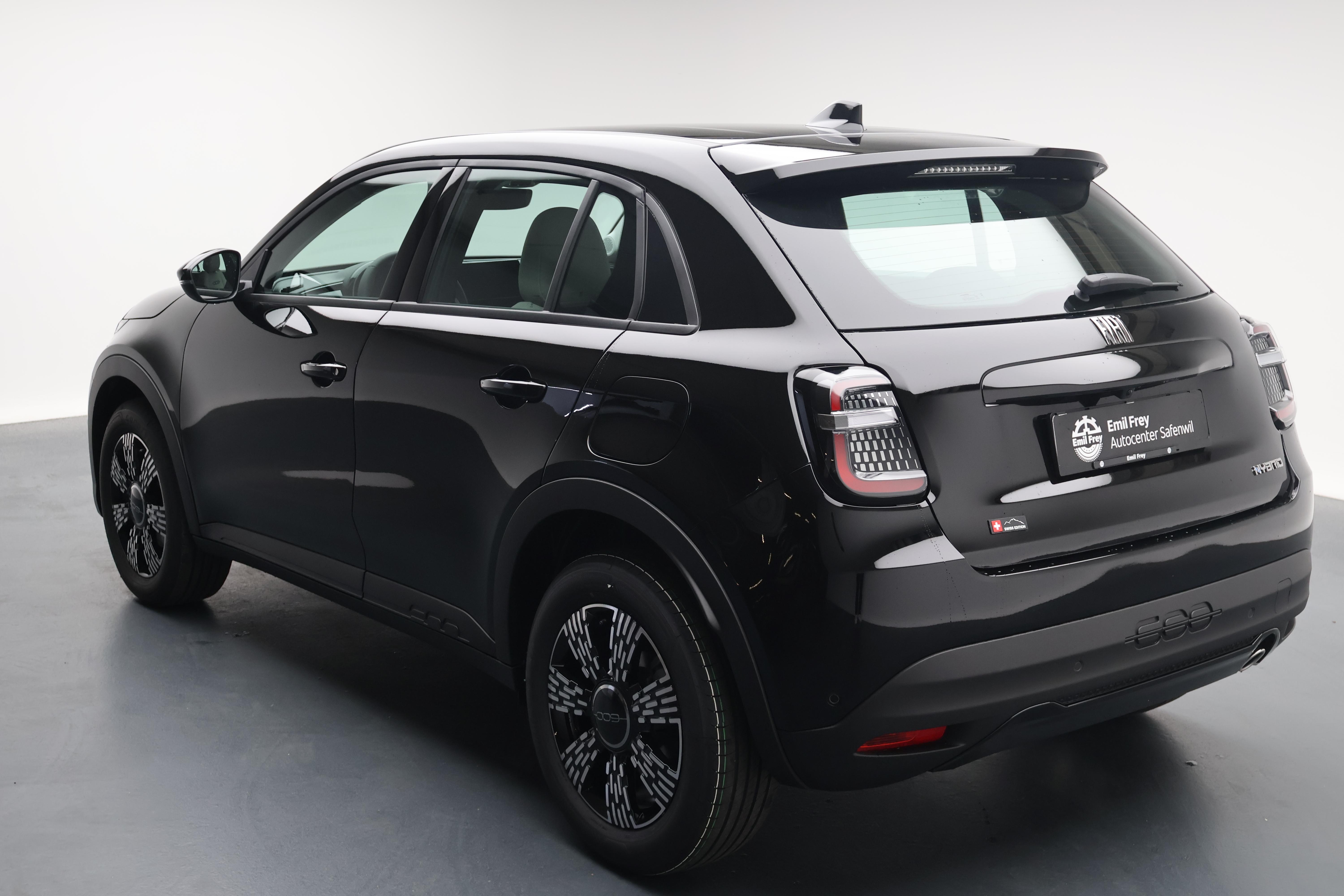 Fiat 600 1.2 Hybrid Icon Swiss Edition_2