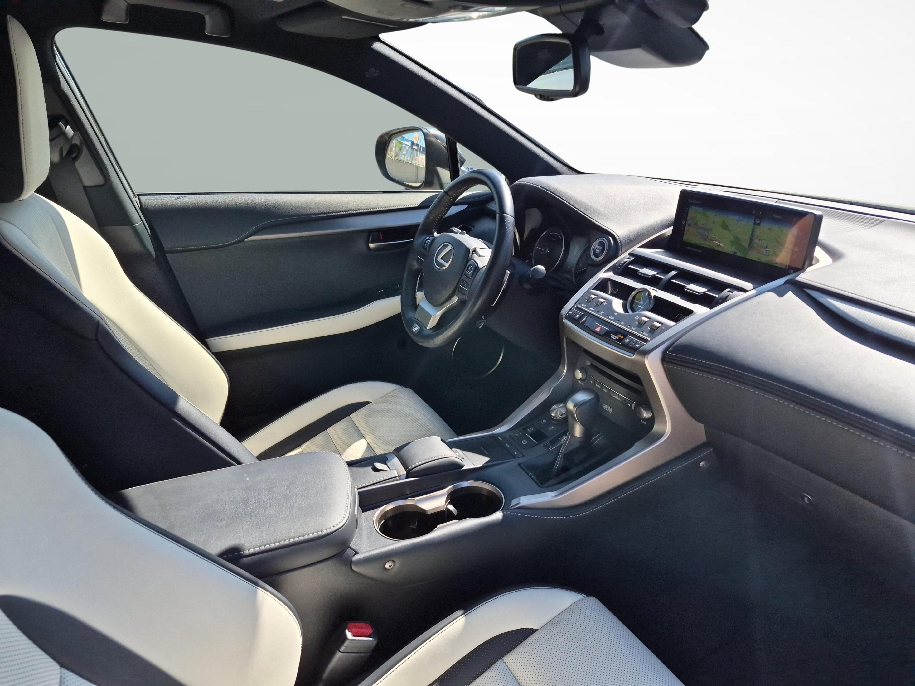 LEXUS NX 300h F-Sport / ab 3,99% Leasing bei Abschluss einer Protect Autoversicherung_10