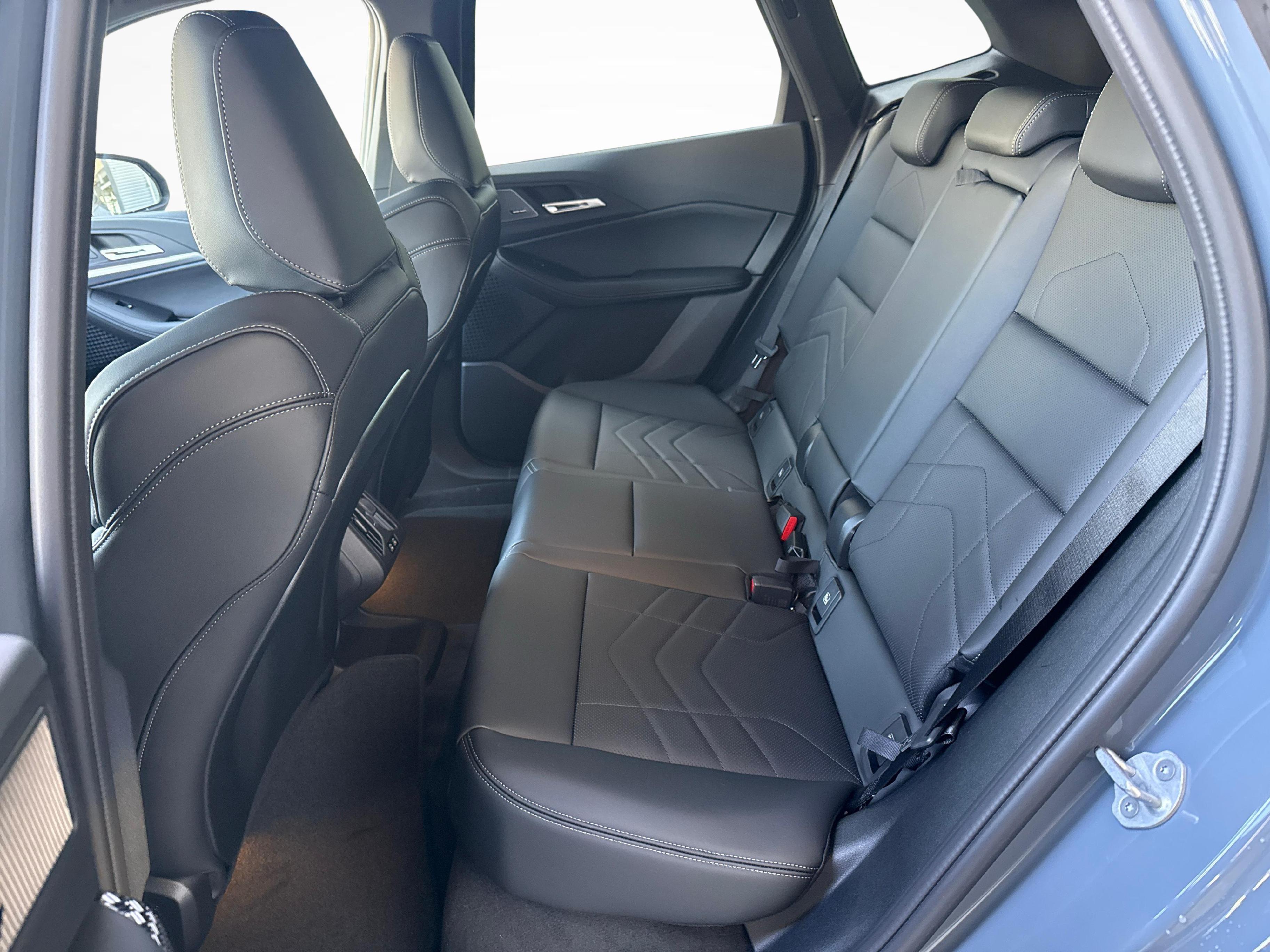BMW 230e xDrive Active Tourer Kit Sport M_10
