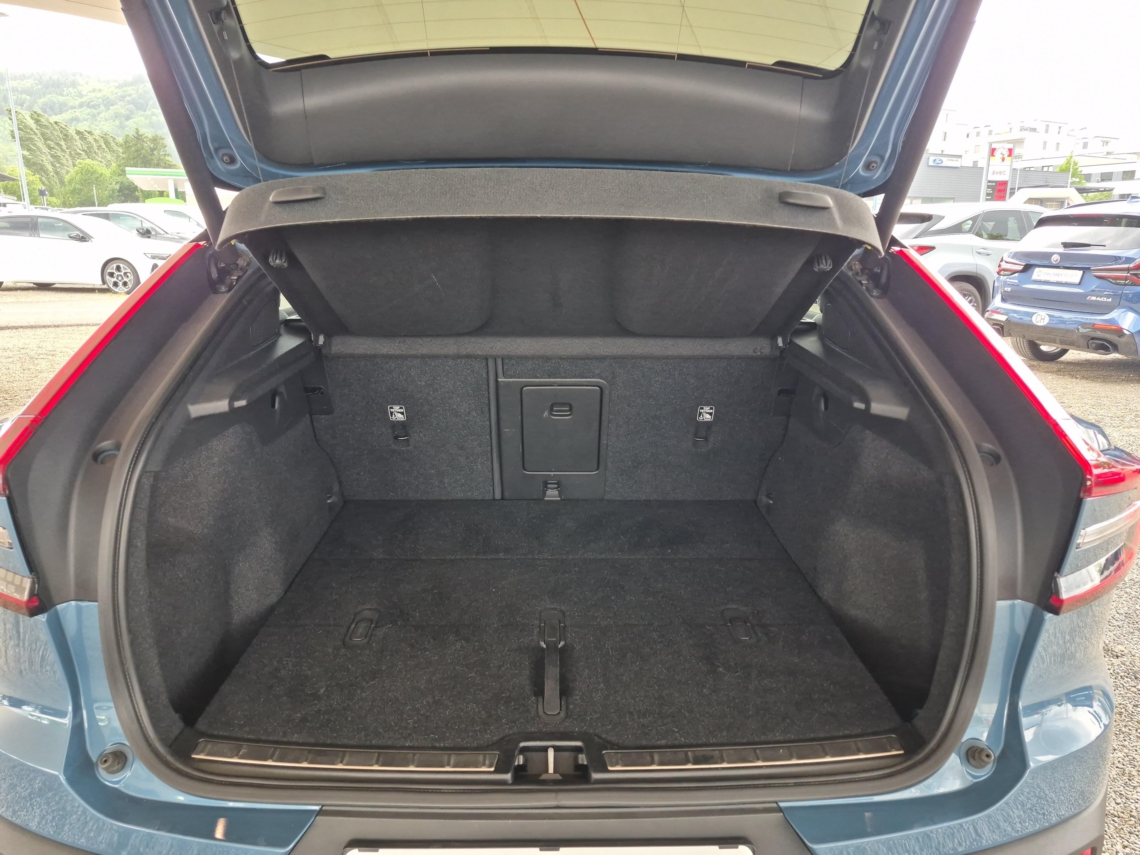 Volvo C40 P8 Twin Recharge AWD / ab 0,99% Leasing bei Abschluss einer Protect Autoversicherung_12
