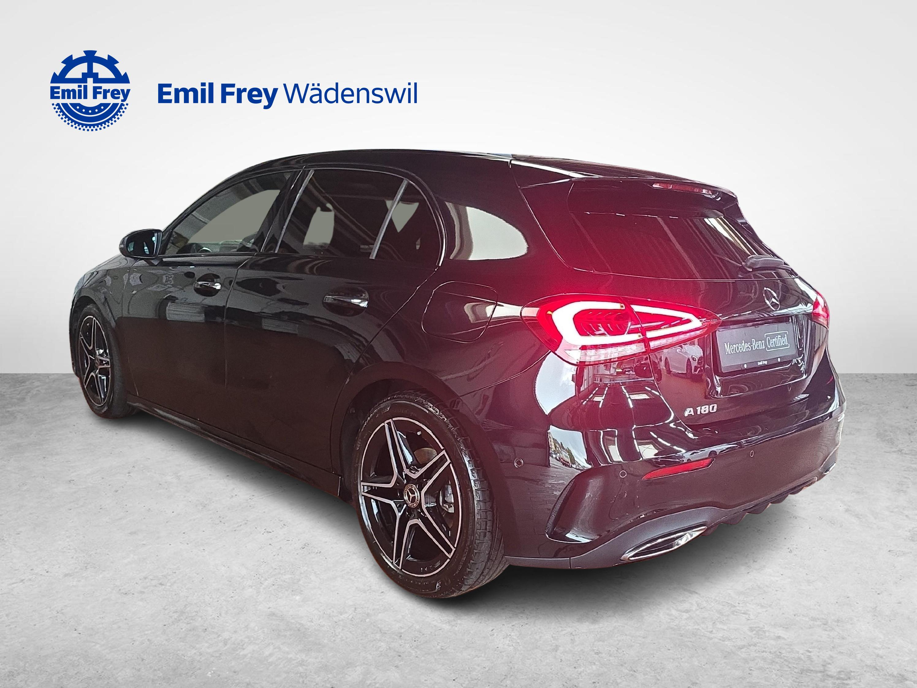 MERCEDES-BENZ A 180 Night Star AMG Line_3