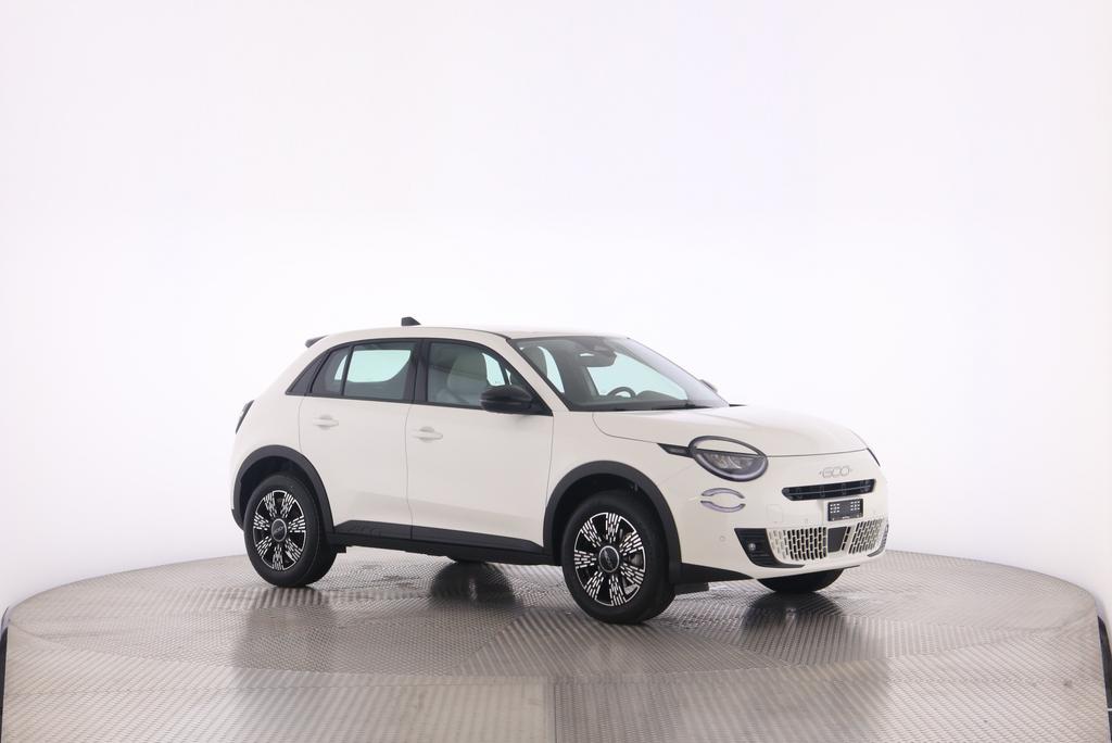 Fiat 600 1.2 Hybrid Icon Swiss Edition_15
