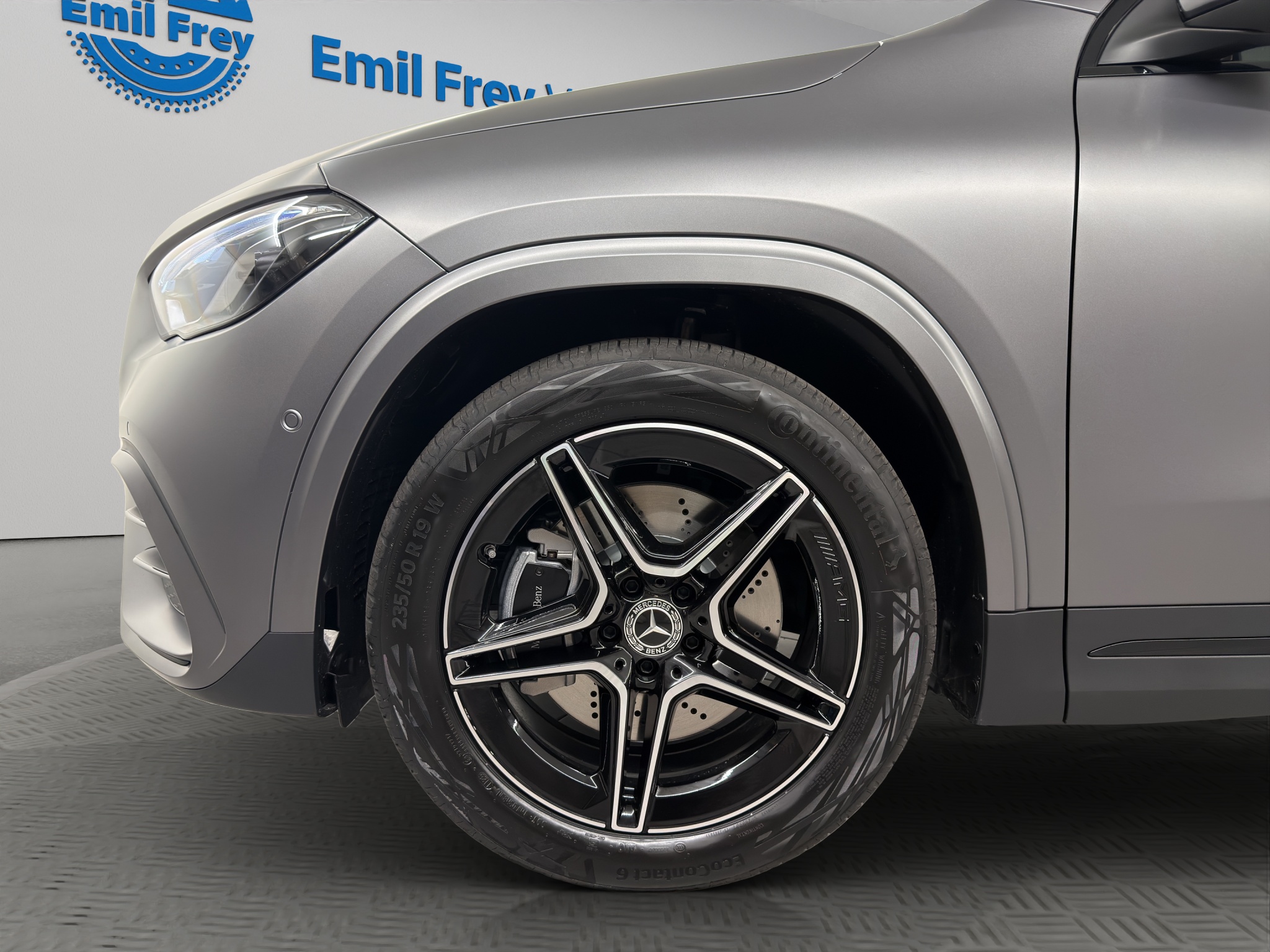 MERCEDES-BENZ GLA 250 Swiss Star AMG Line 4matic_4