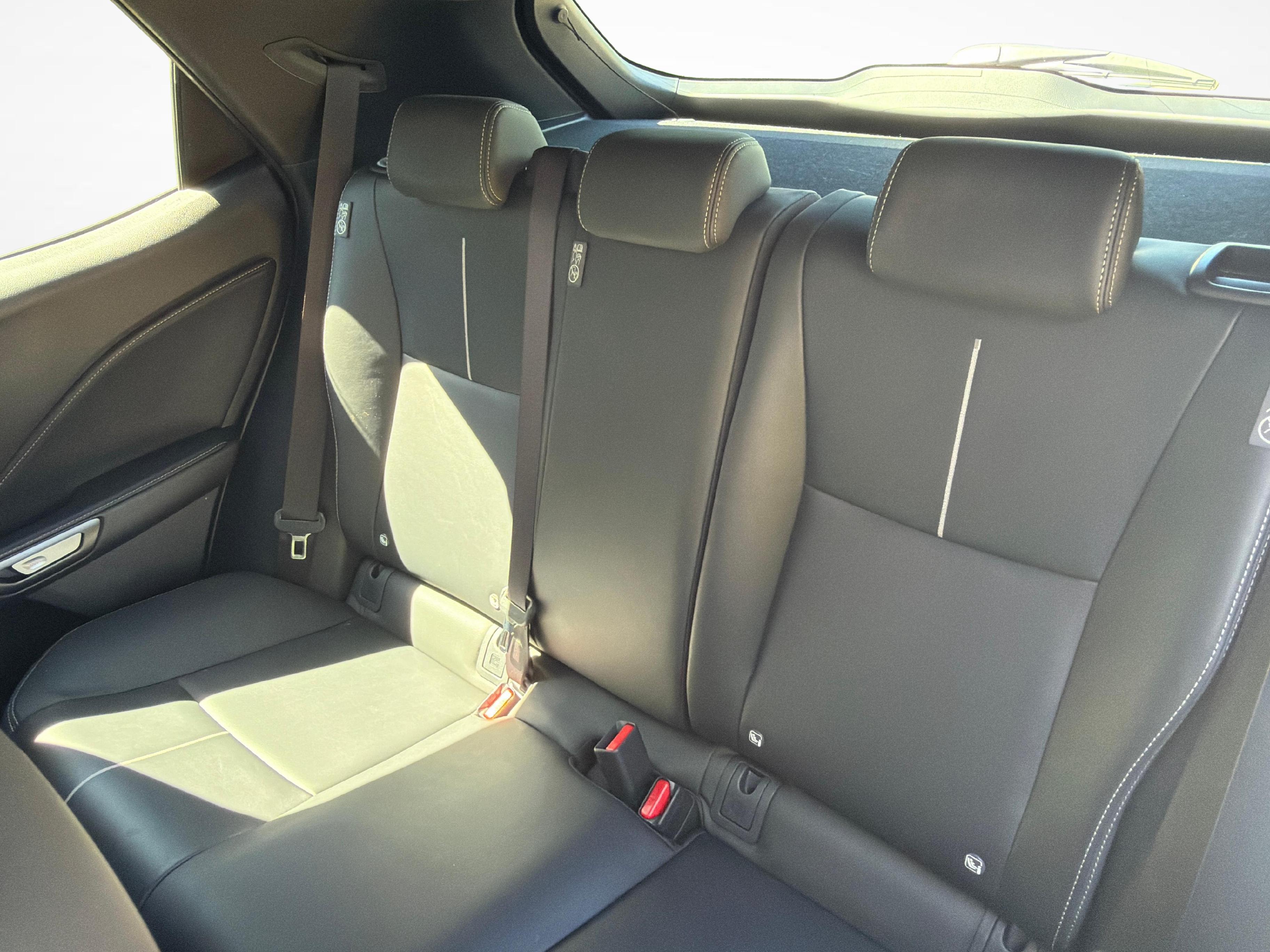 LEXUS LBX 1.5 Hybrid Relax AWD_10
