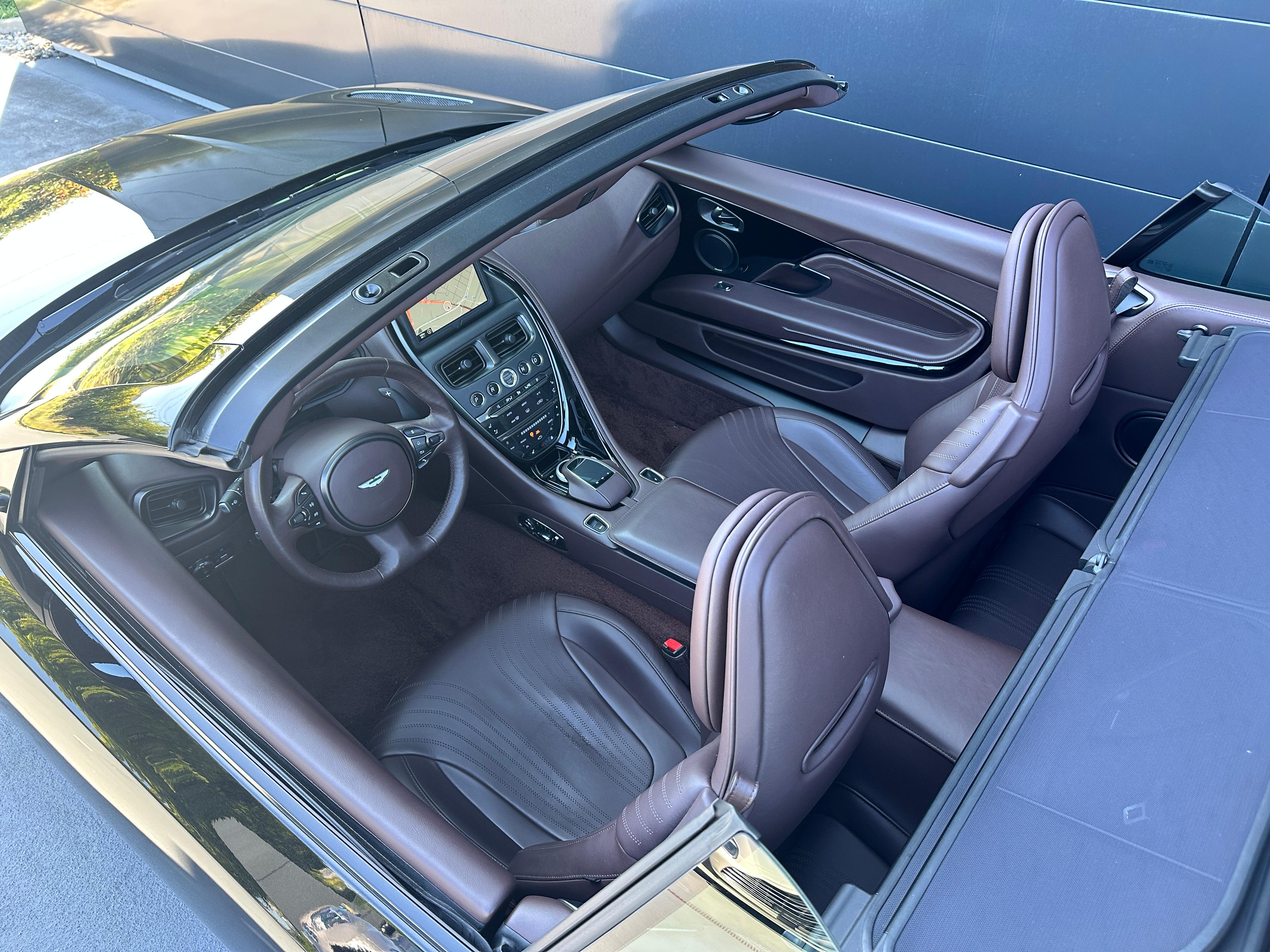 Aston Martin DB11 Volante 4.0 V8 Bi-Turbo_13