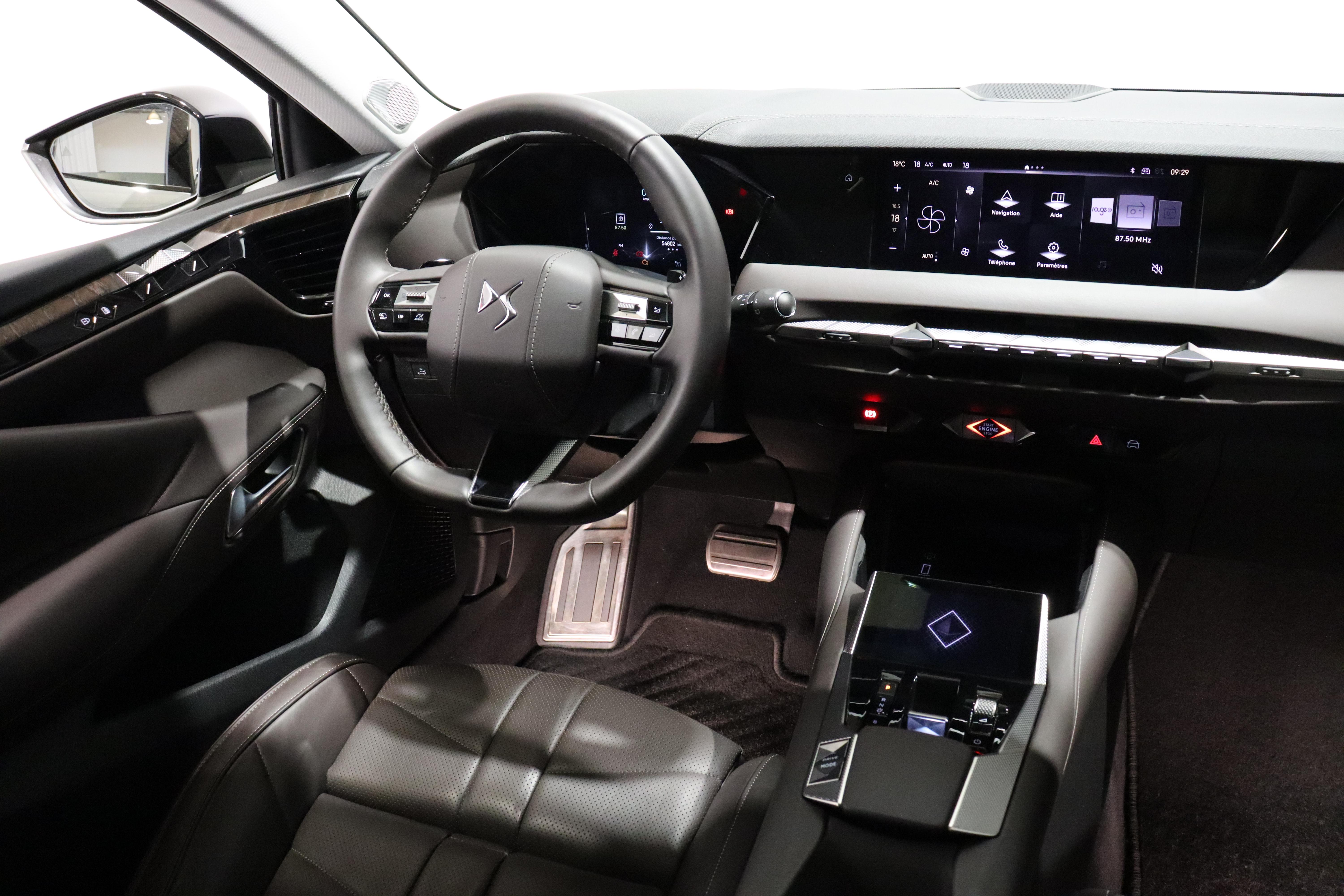 DS 4 1.6 E-Tense La Première_7