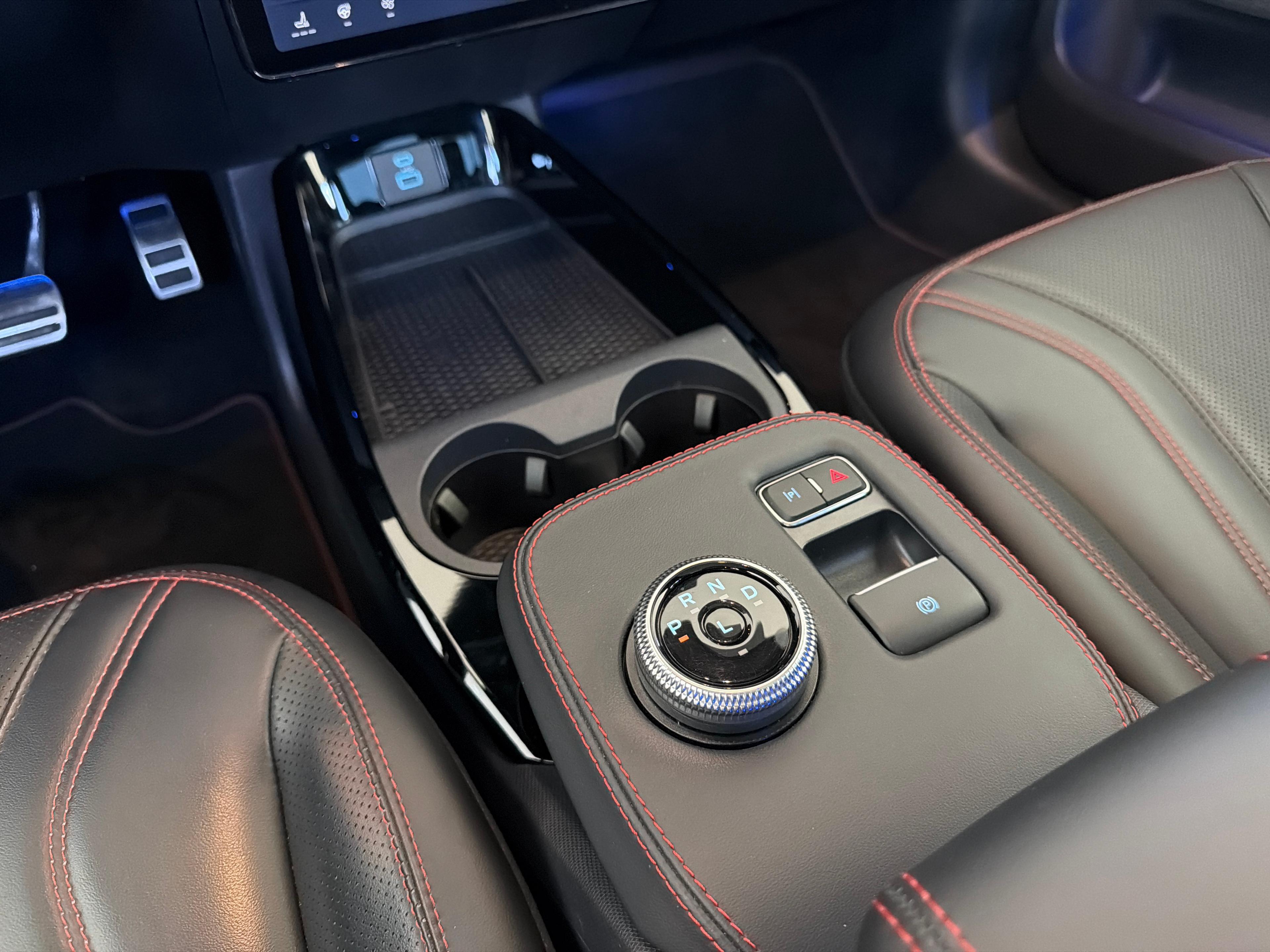 Ford Mustang Mach-E Extended AWD_16