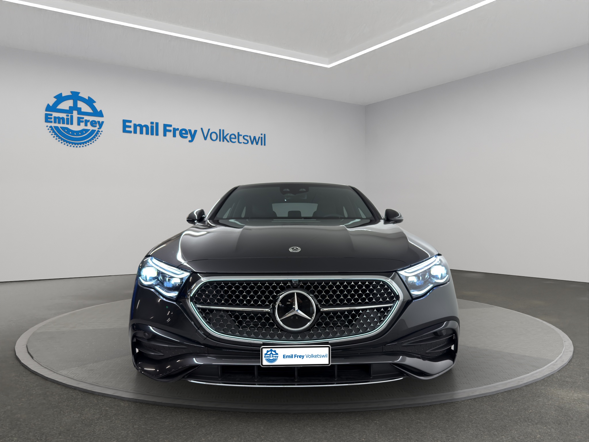 MERCEDES-BENZ E 220 d AMG Line 4matic_5