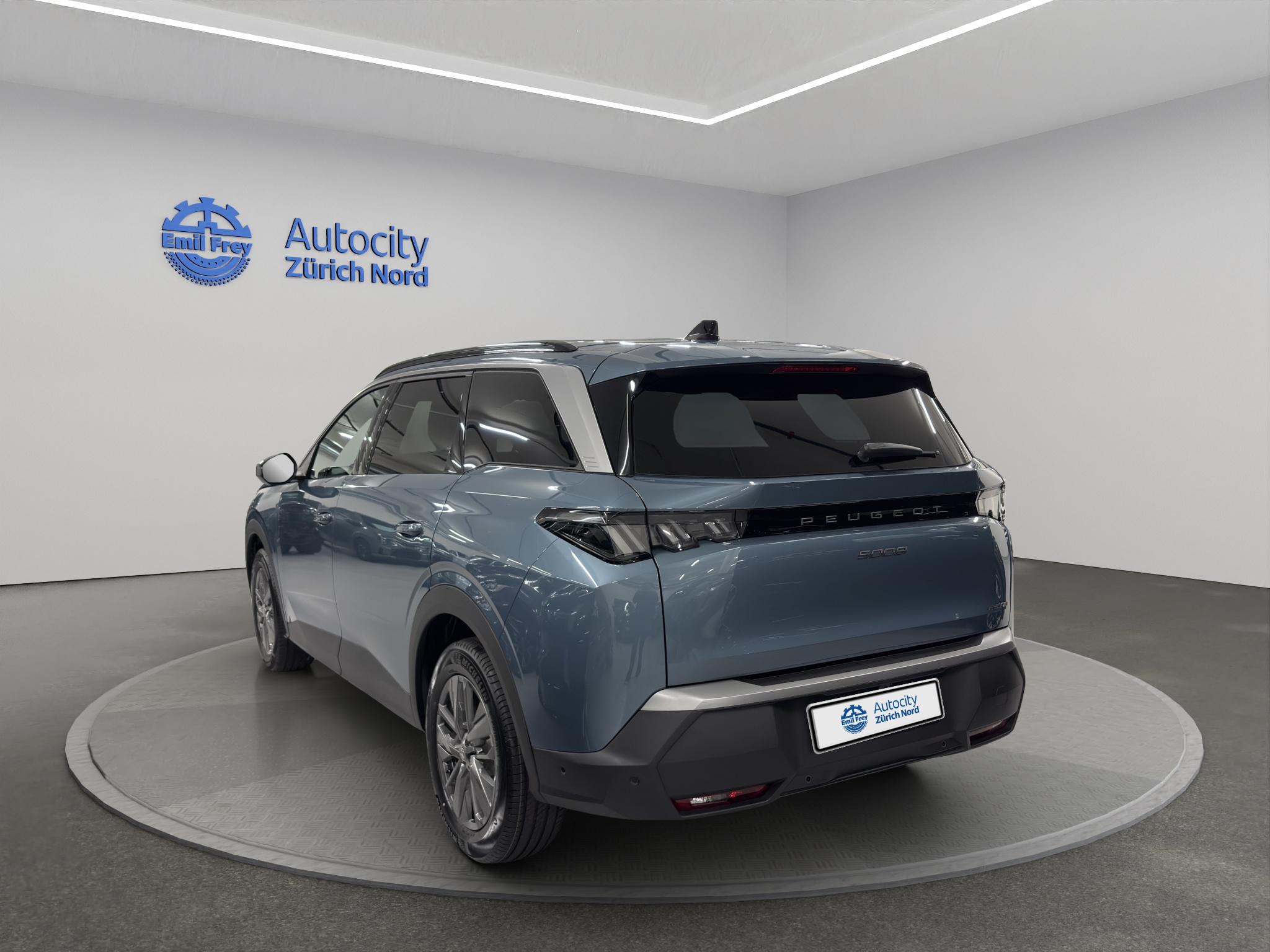 Peugeot 5008 1.2 Hybrid Allure Premium_2