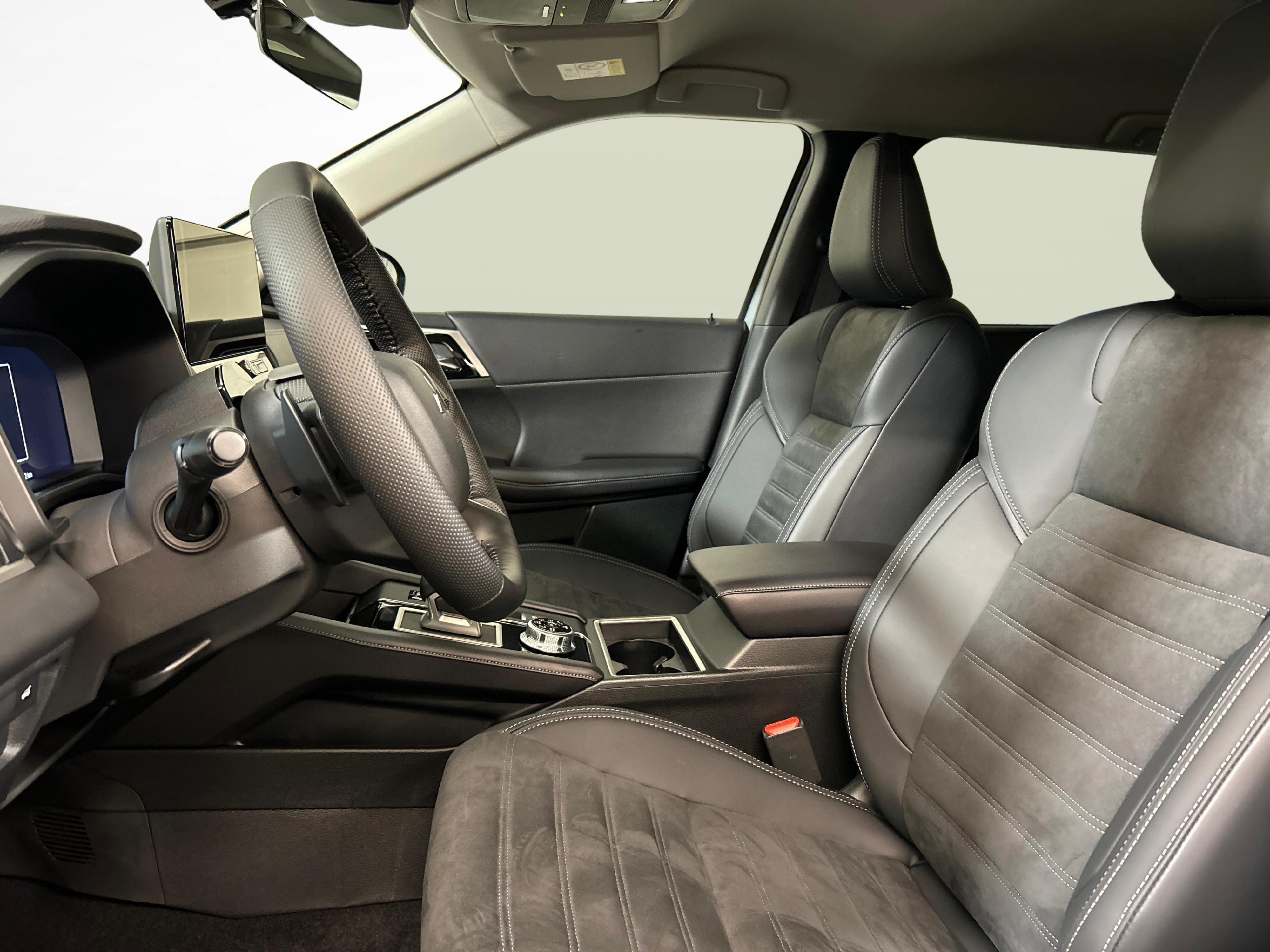 Mitsubishi Outlander 2.4 PHEV Intense 4x4_3