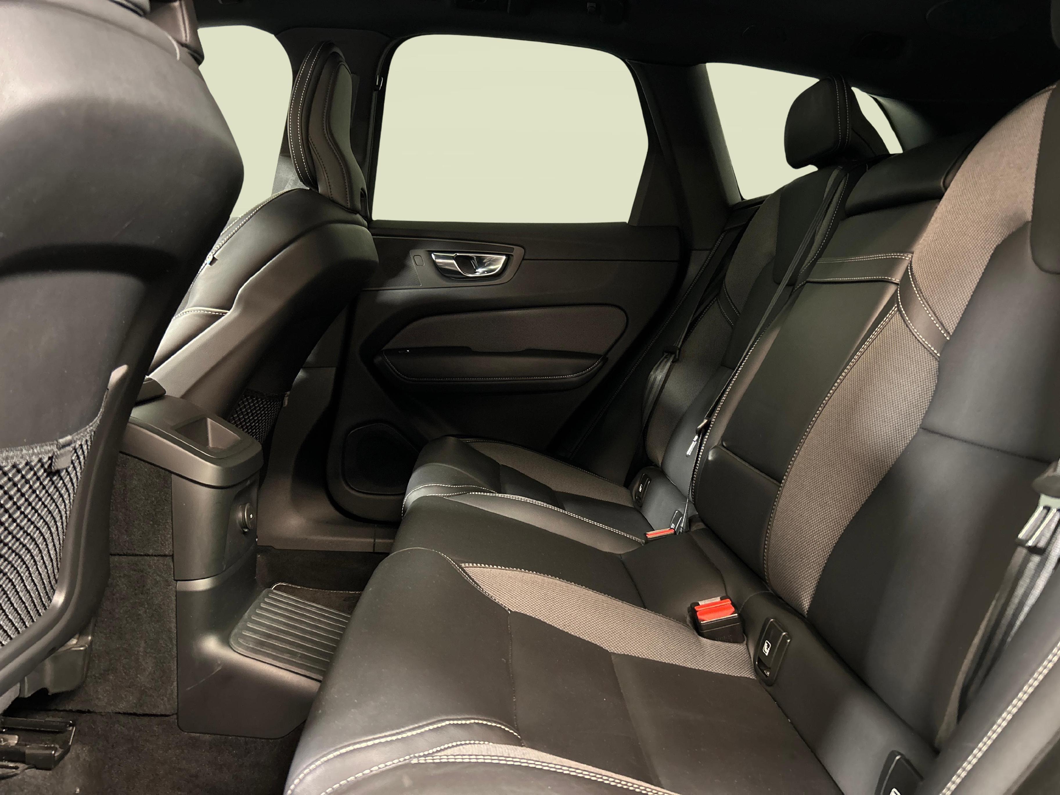 Volvo XC60 2.0 T8 TE R-Design eAWD_5