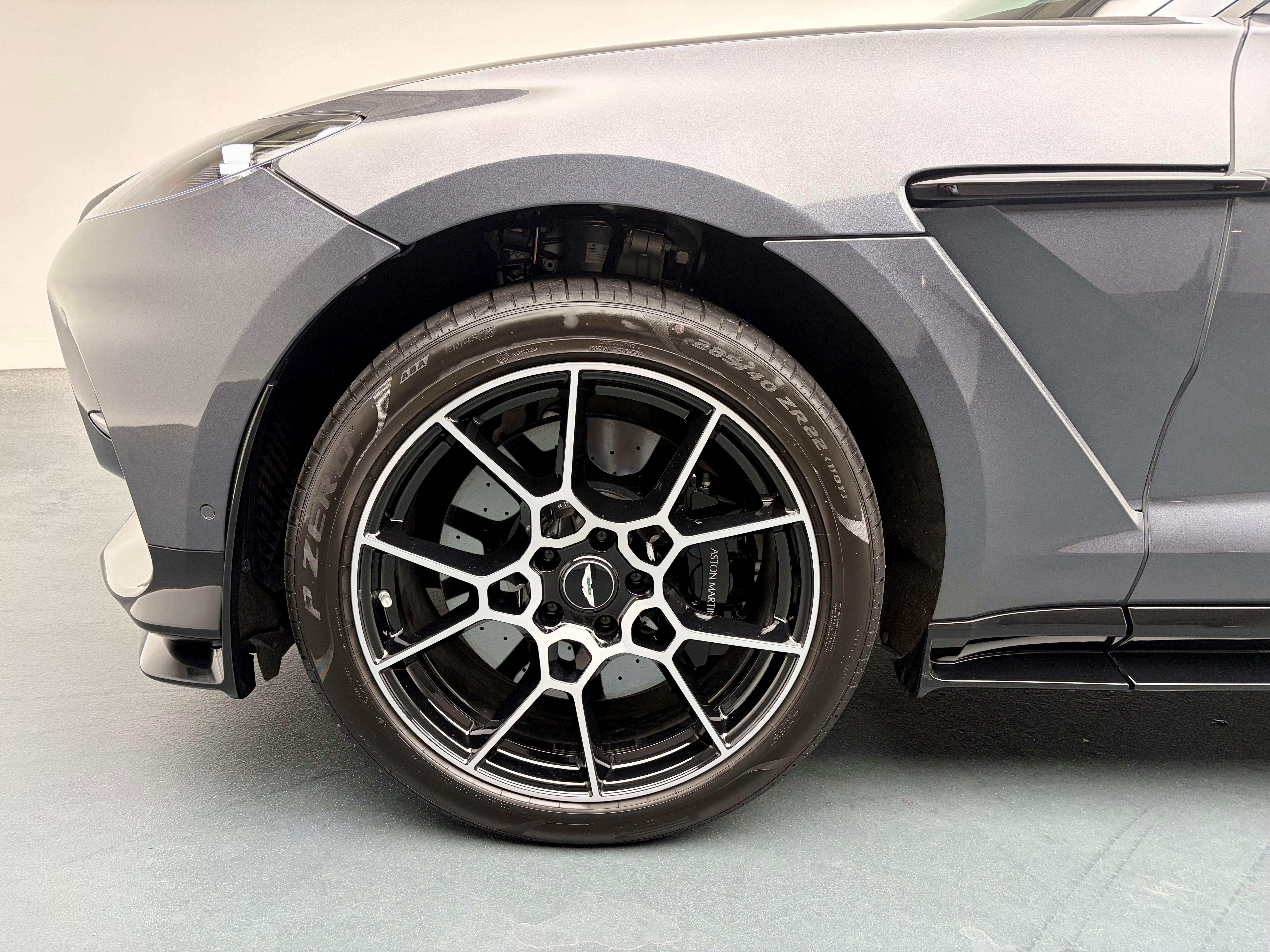 Aston Martin DBX 707 4.0 V8 Bi-Turbo_14