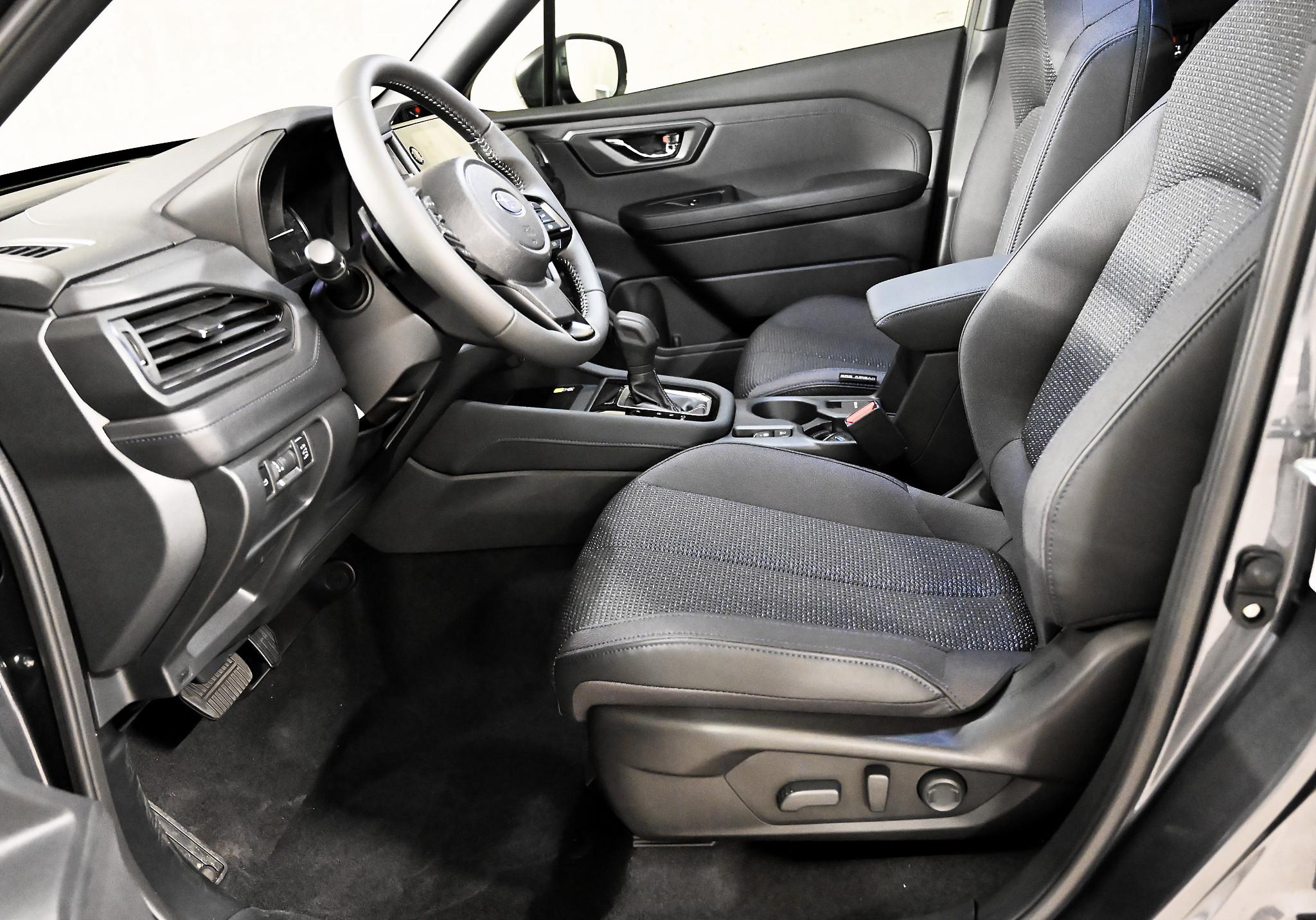 Subaru Forester Station 2.0i e-Boxer Swiss Plus_3