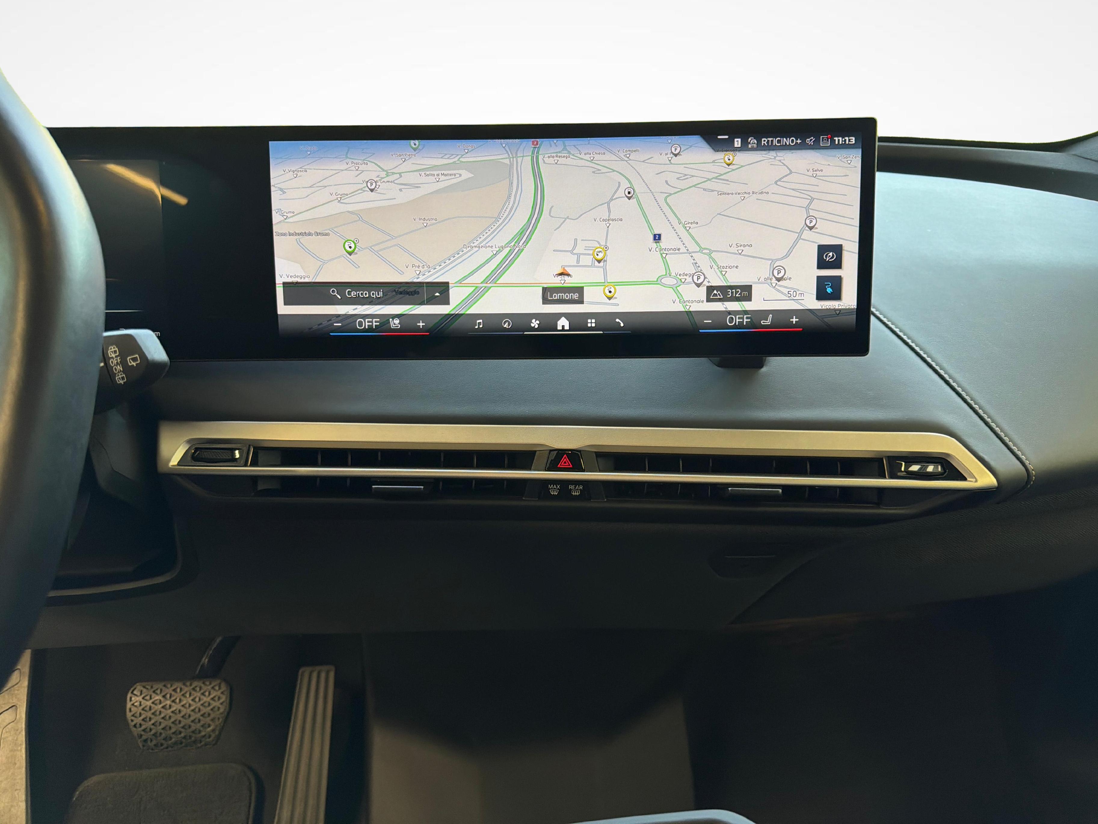 BMW iX M60_17
