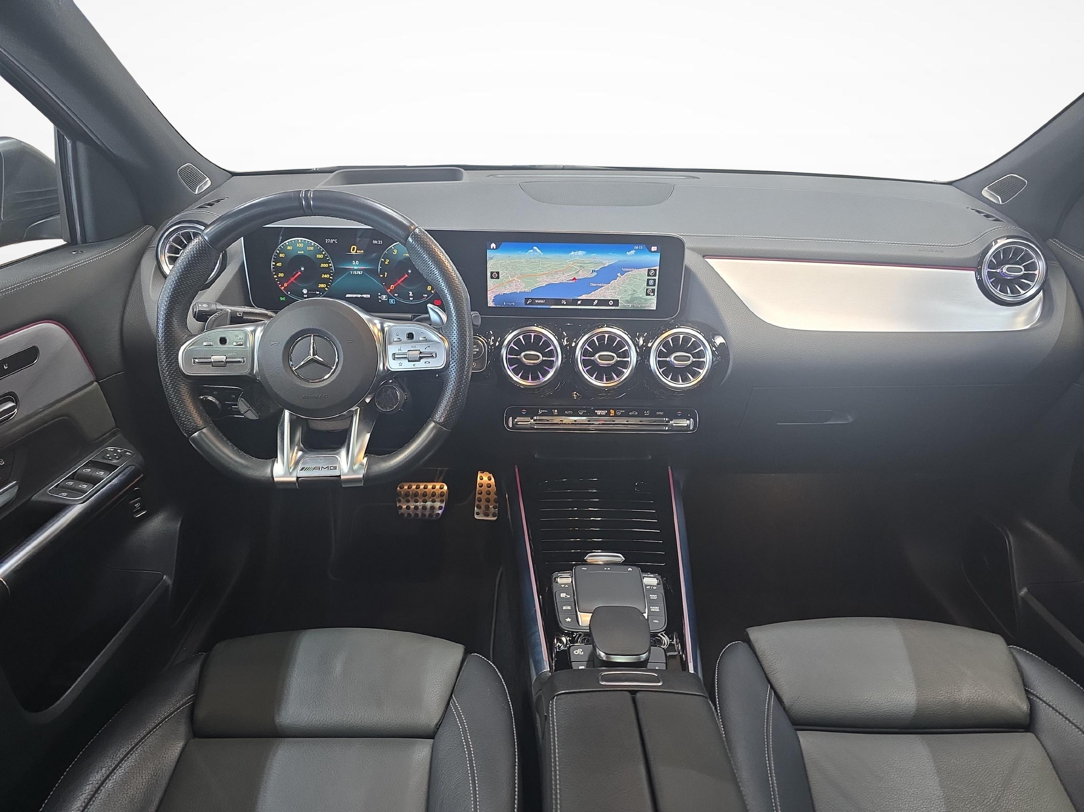 MERCEDES-BENZ GLA 35 AMG 4MATIC_5