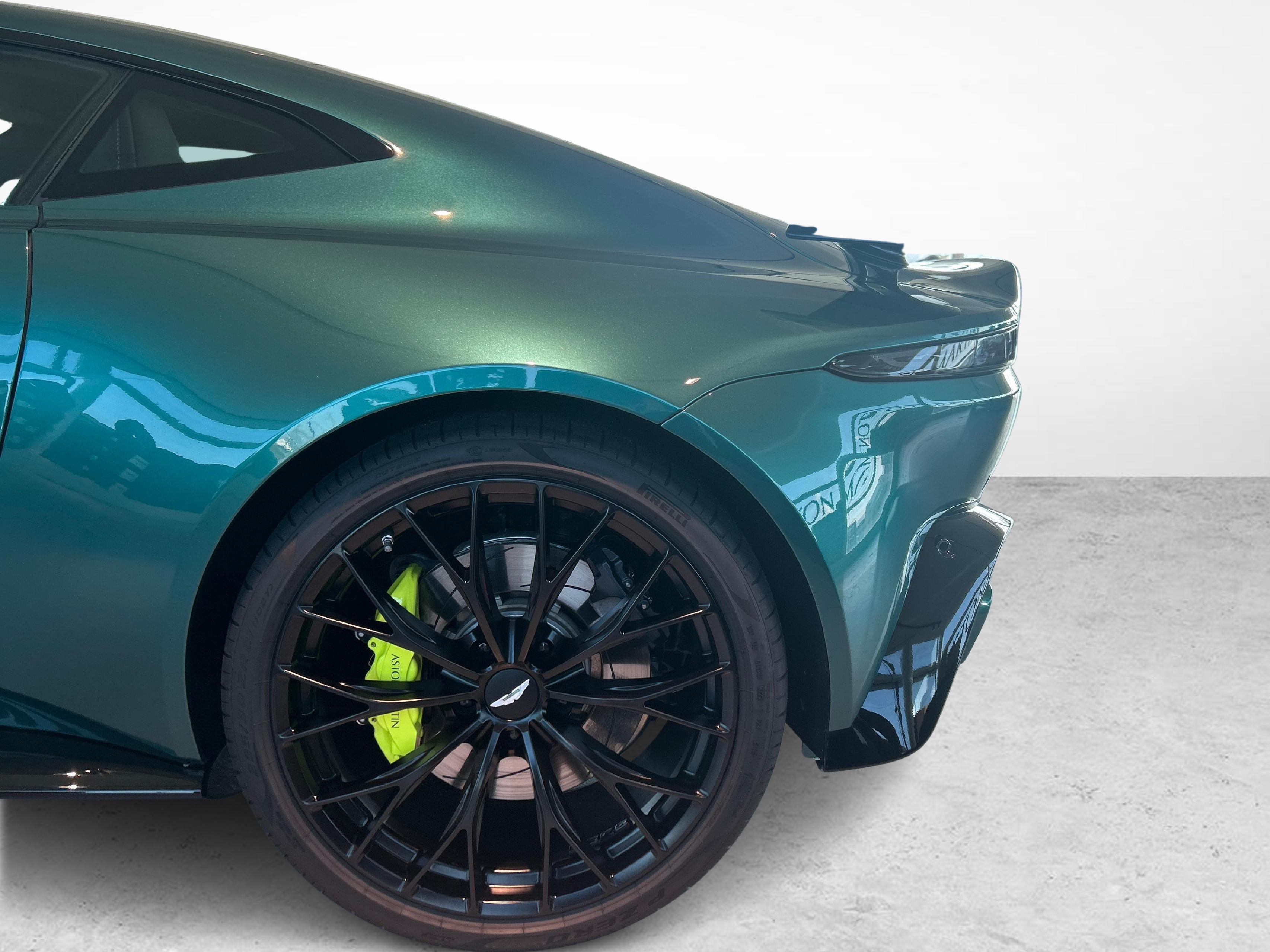 Aston Martin V8 Vantage Coupé 4.0 V8 Bi-Turbo F1_15