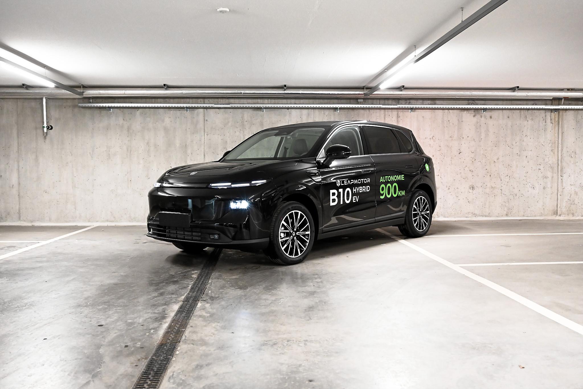 LEAPMOTOR B10 1.5 Hybrid EV_2