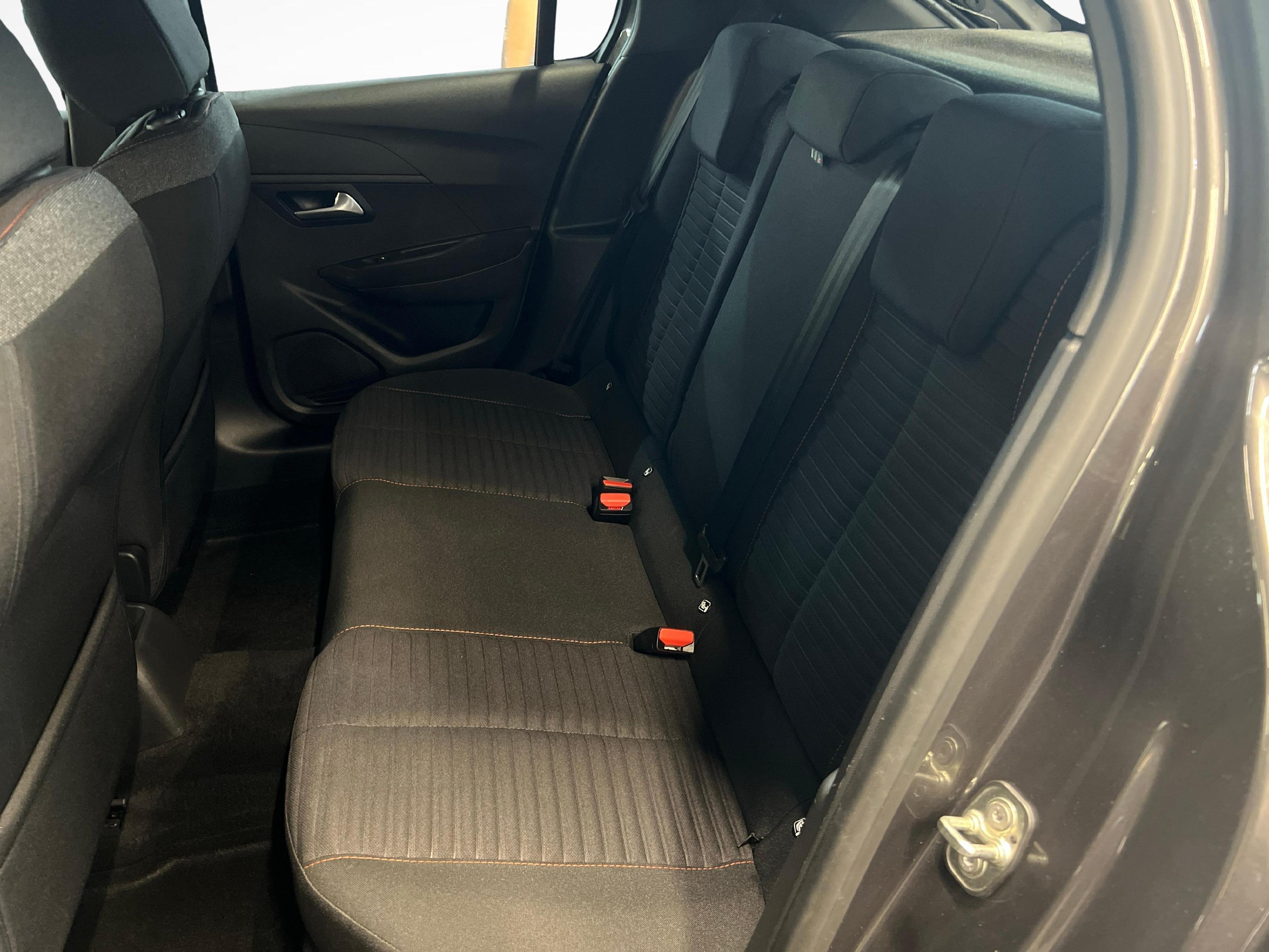 Peugeot 208 1.2 PureTech Active Pack_10