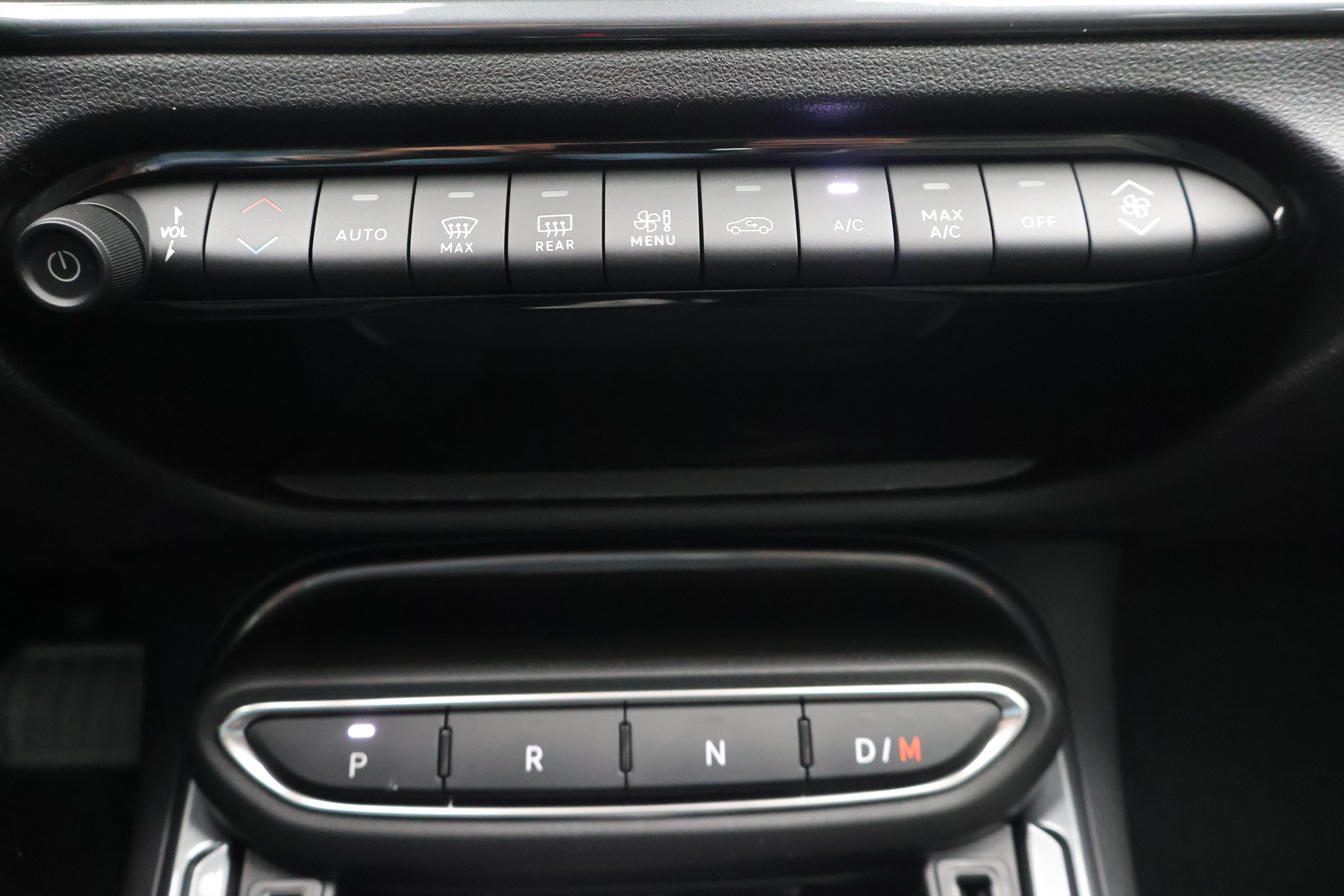 Fiat 600 1.2 Hybrid Icon Swiss Edition_7