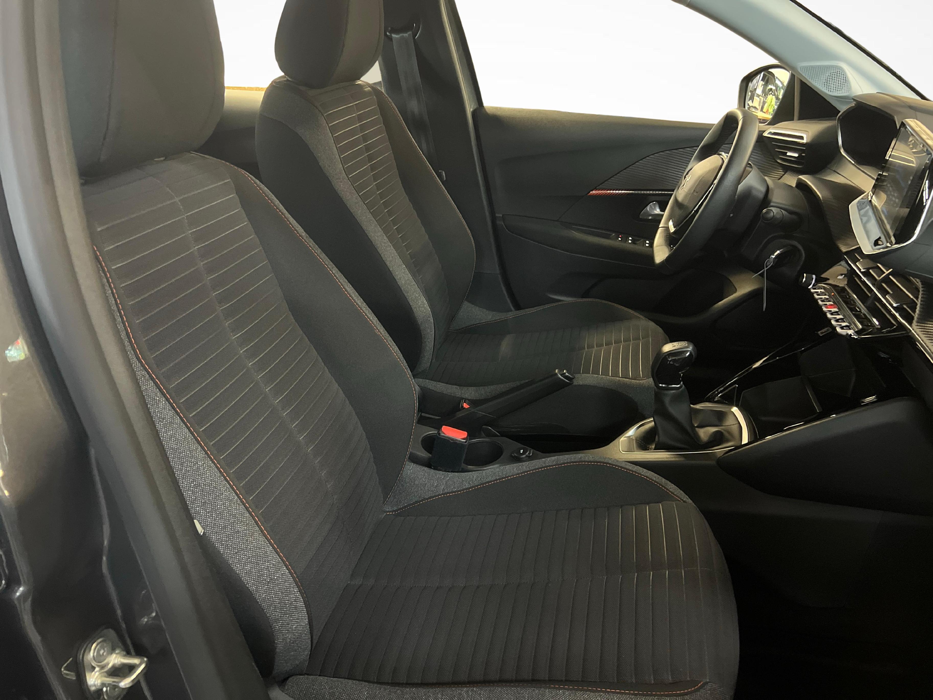 Peugeot 208 1.2 PureTech Active Pack_9